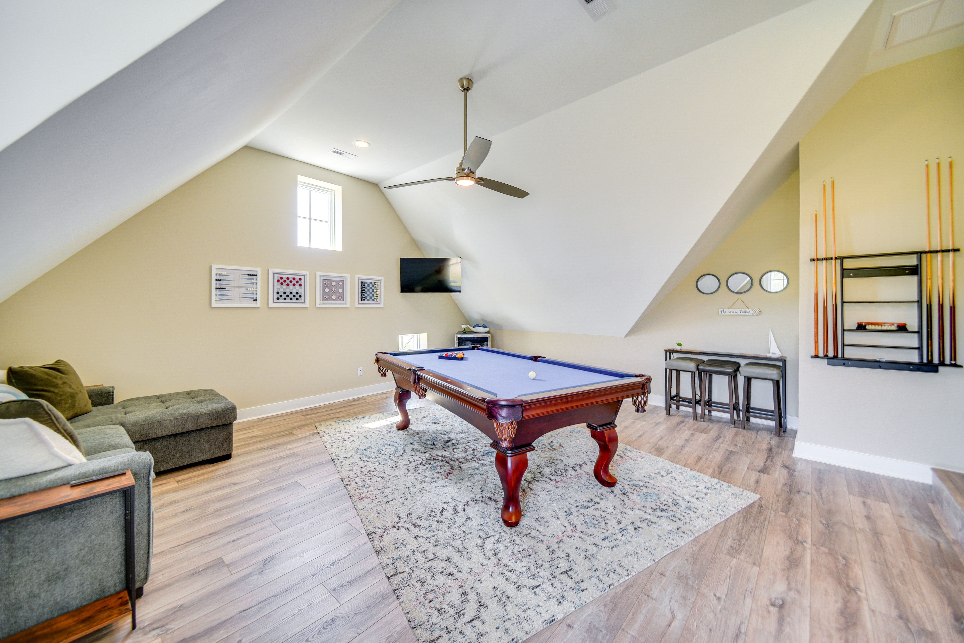 Bedroom 6 (Den) | Queen Sleeper Sofa | Pool Table | 2nd Floor