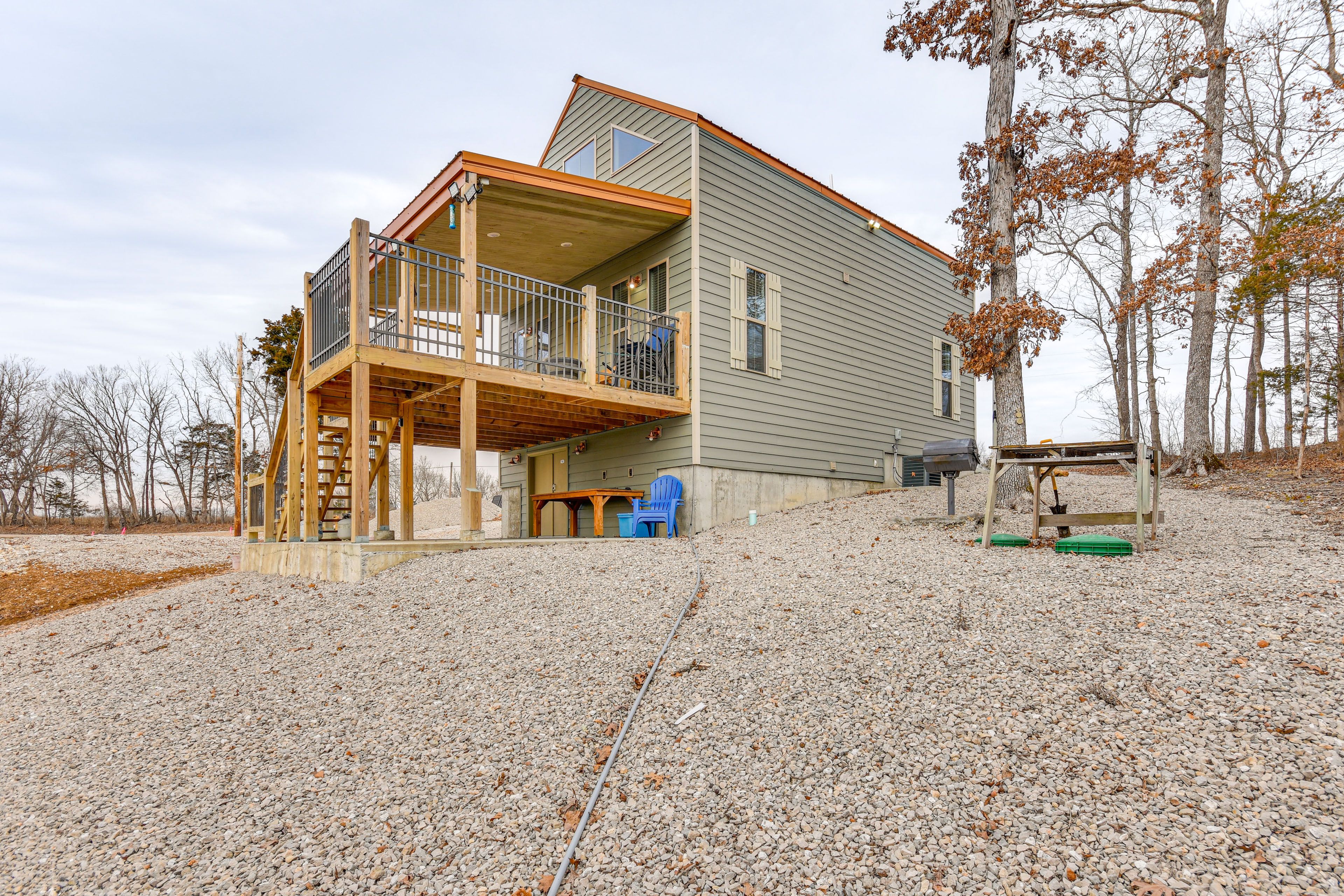 Backyard | Charcoal Grill | Fire Pit