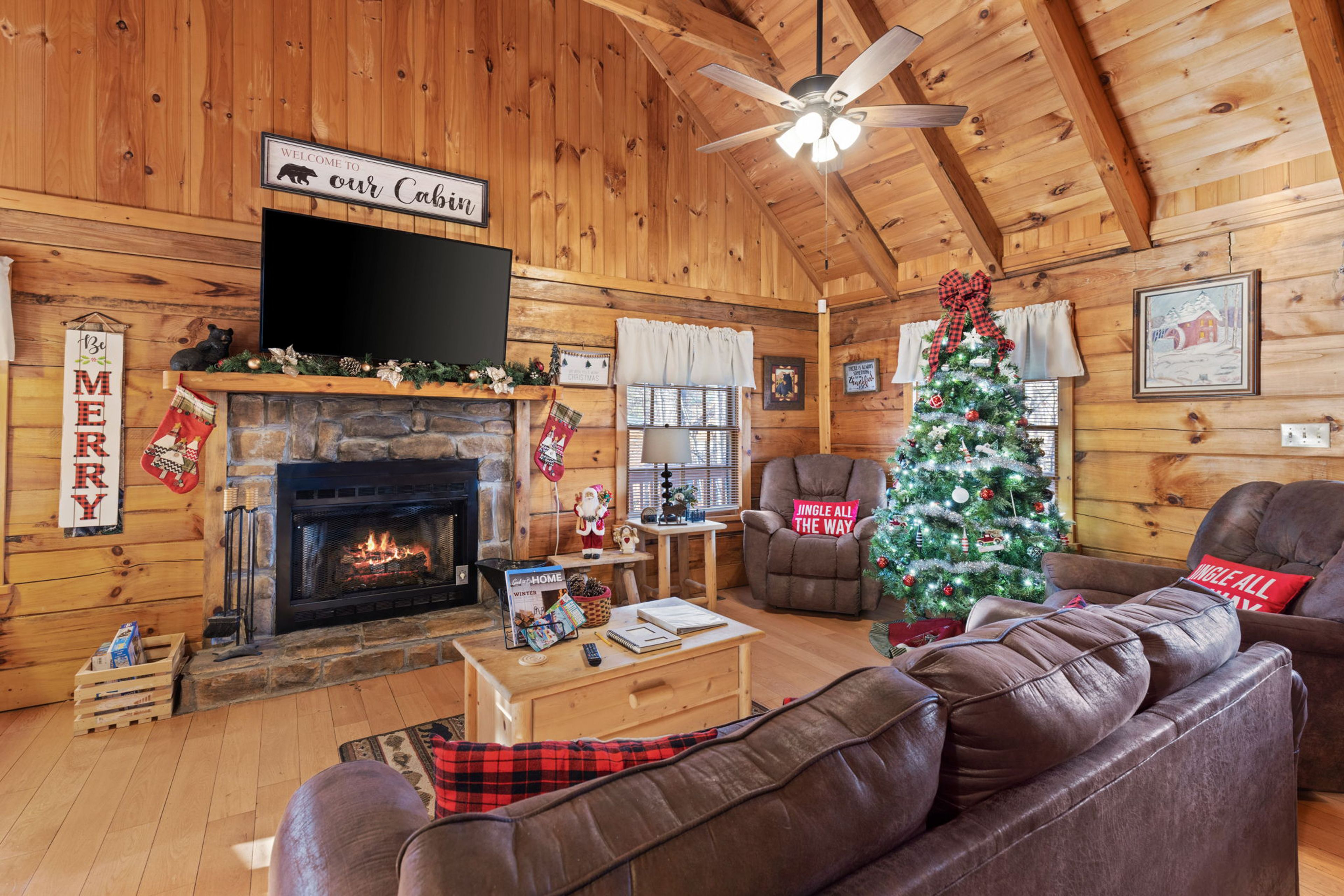 Living Room | 1st Floor | Queen Sleeper Sofa | Gas Fireplace | Smart TV