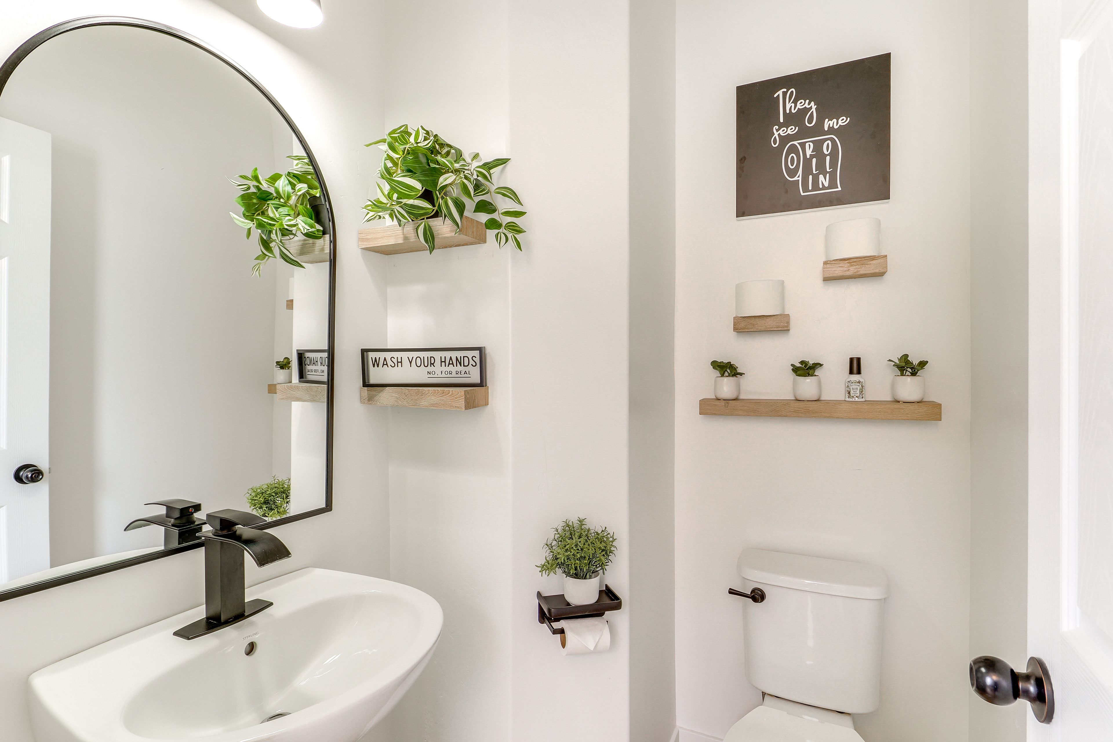Half Bathroom | 1st Floor