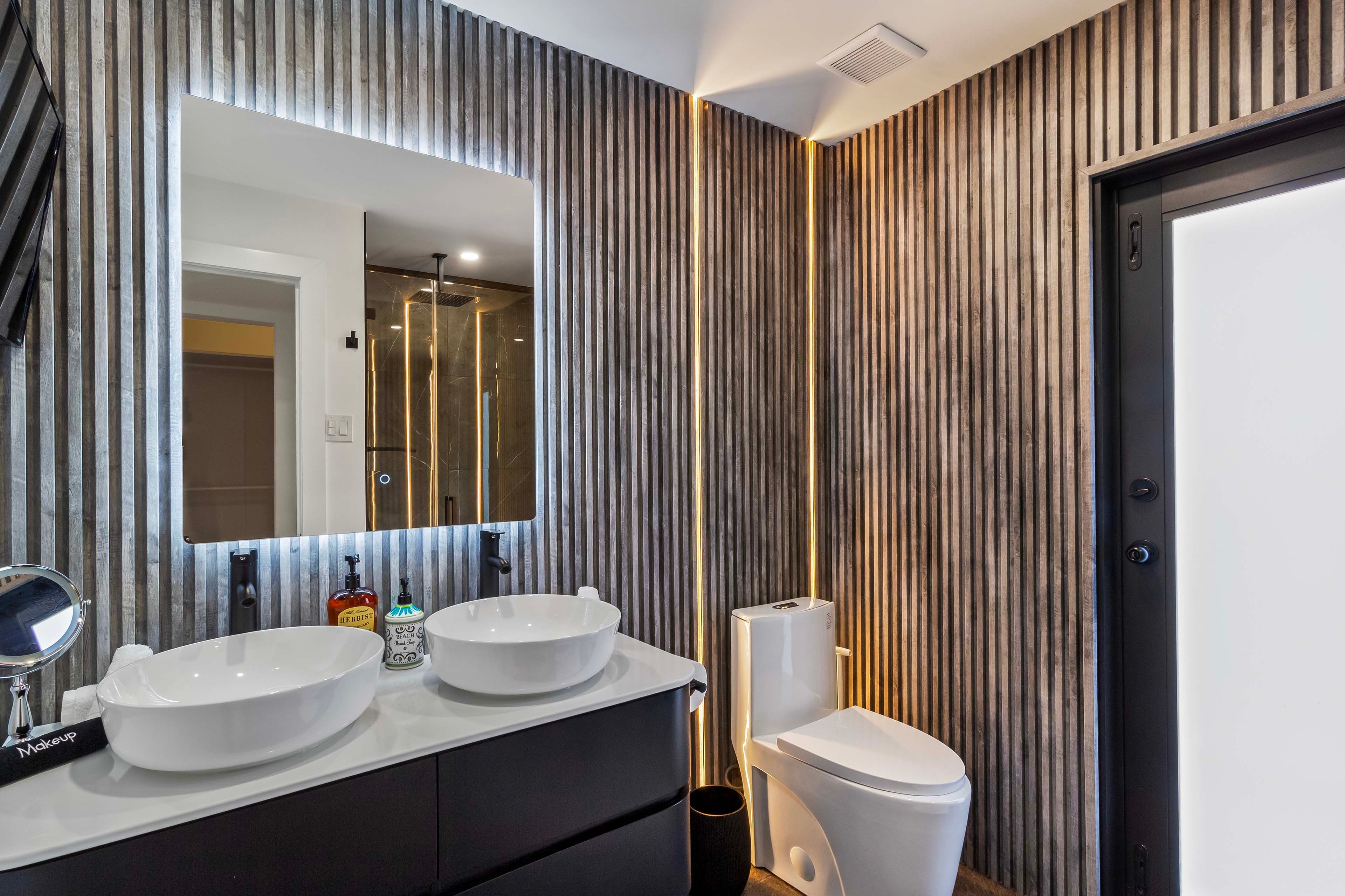 En-Suite Bathroom