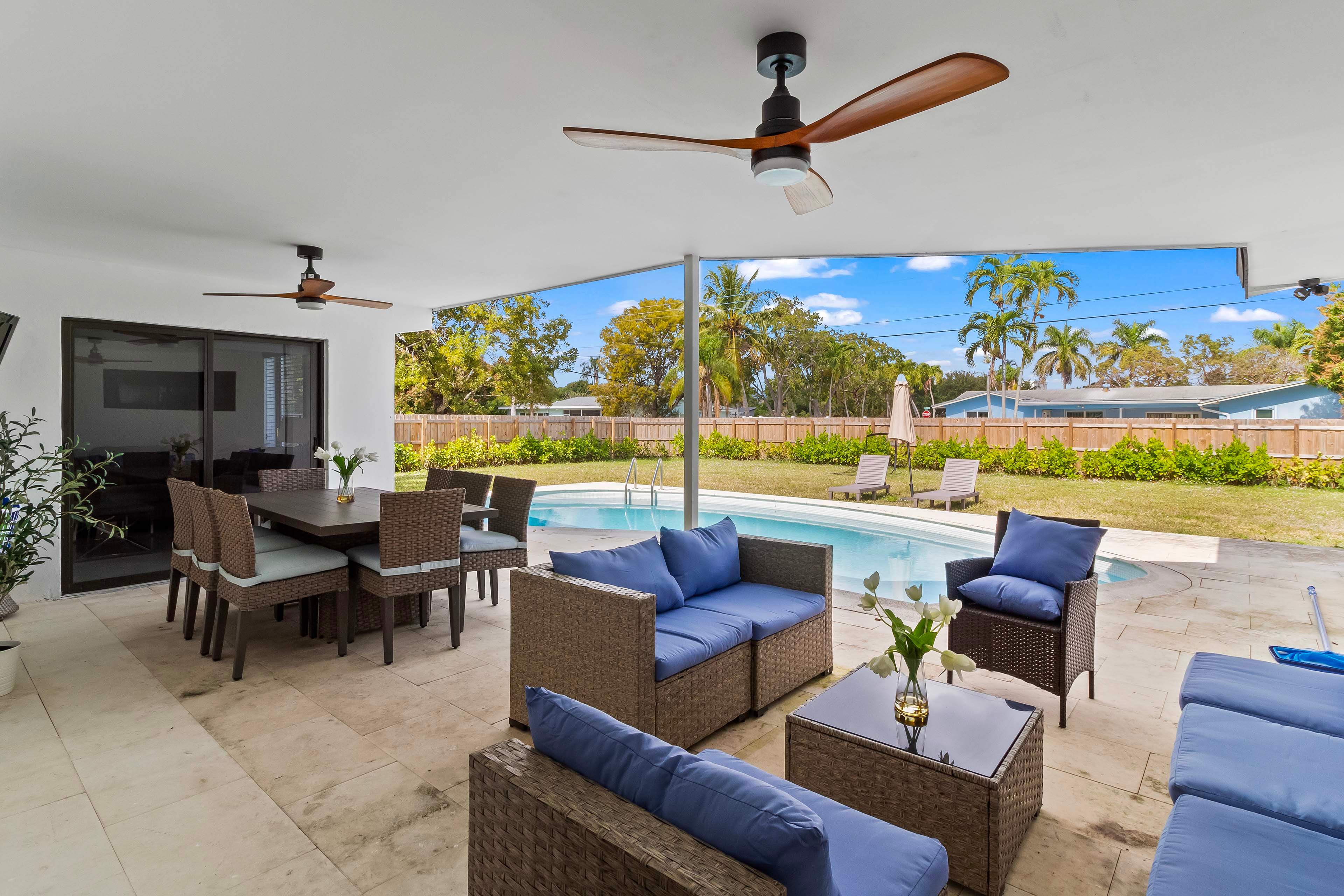Lanai | Grill