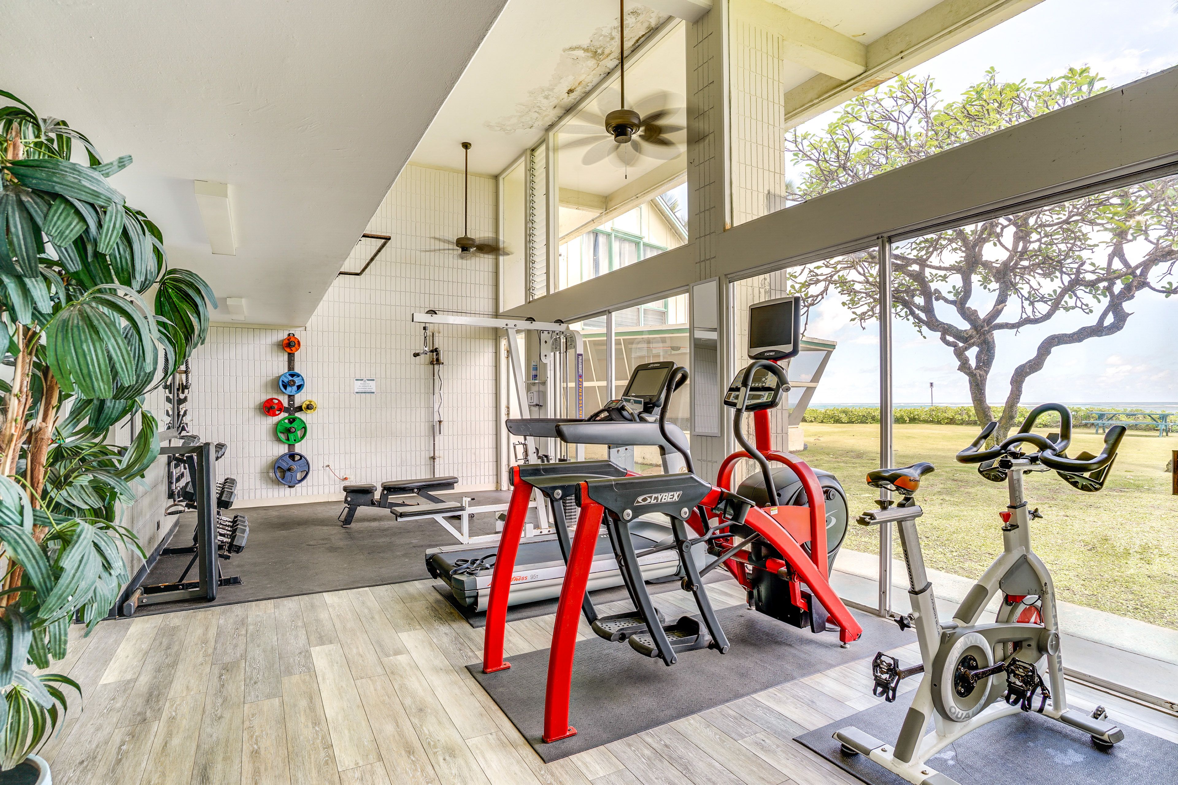 Pats at Punalu'u | Community Amenities