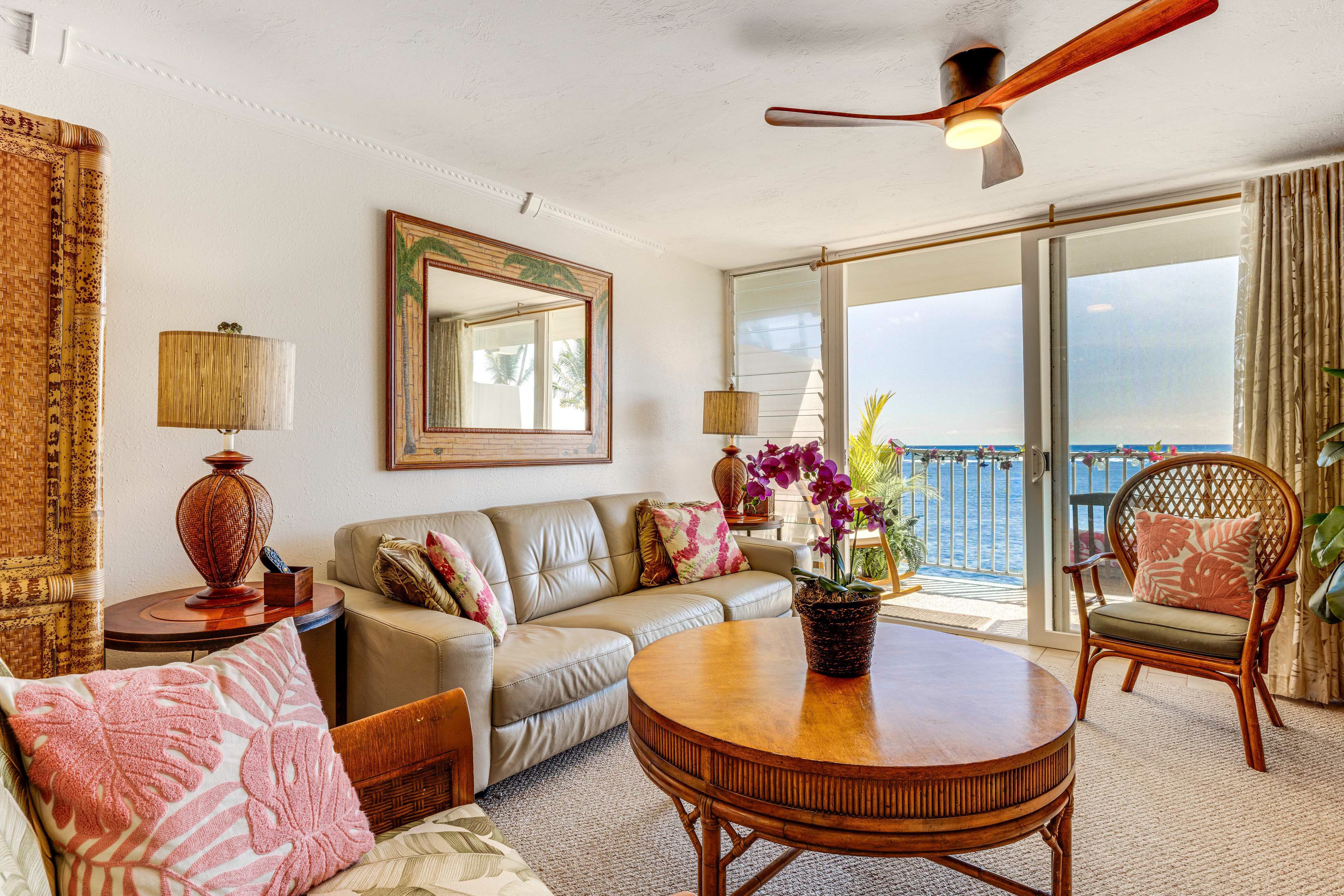 Living Room | Queen Sleeper Sofa | Smart TV | 5th-Floor Unit