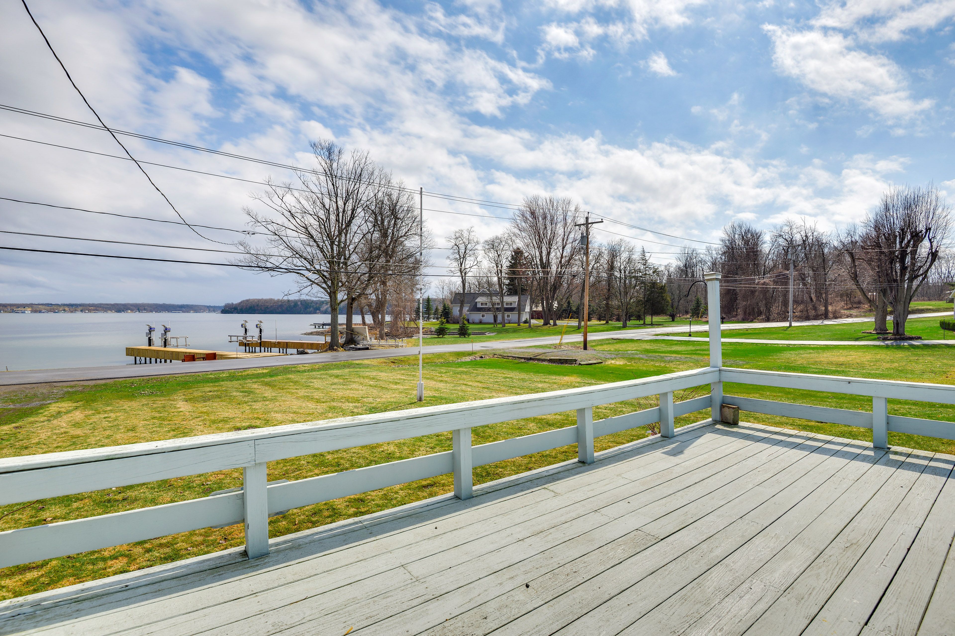 Deck | Lake Views