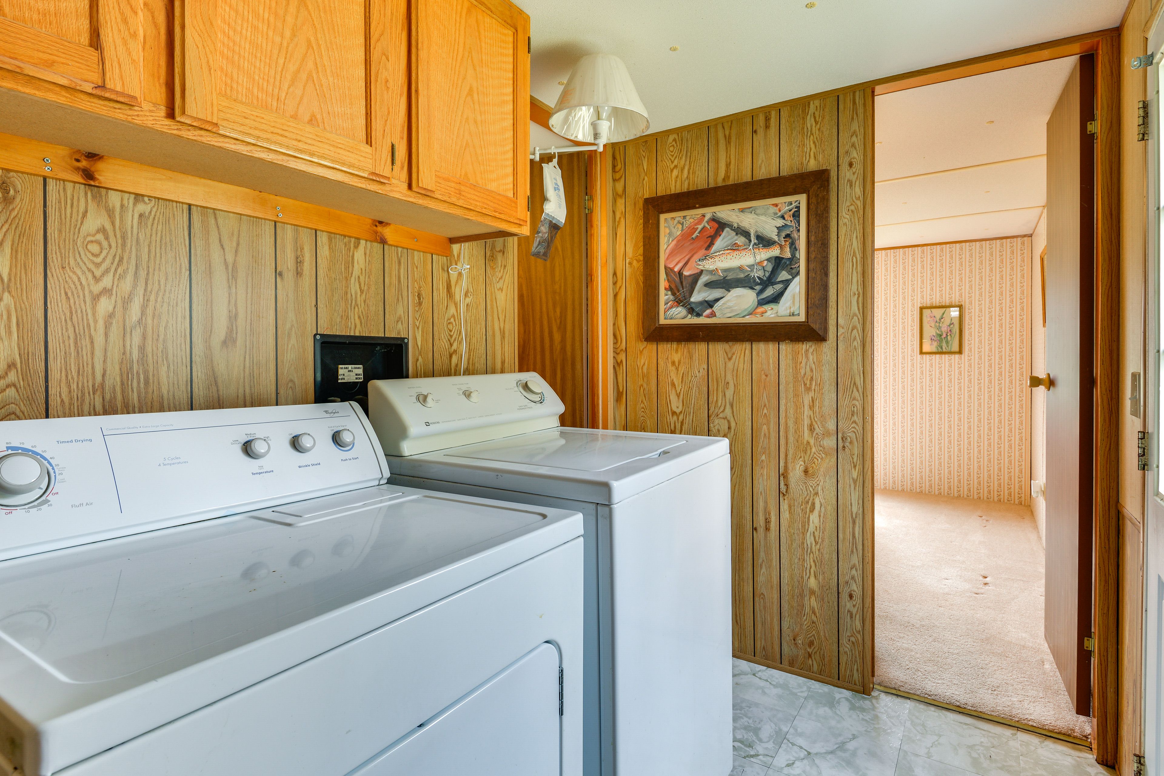 Laundry Area | Washer/Dryer | Hangers