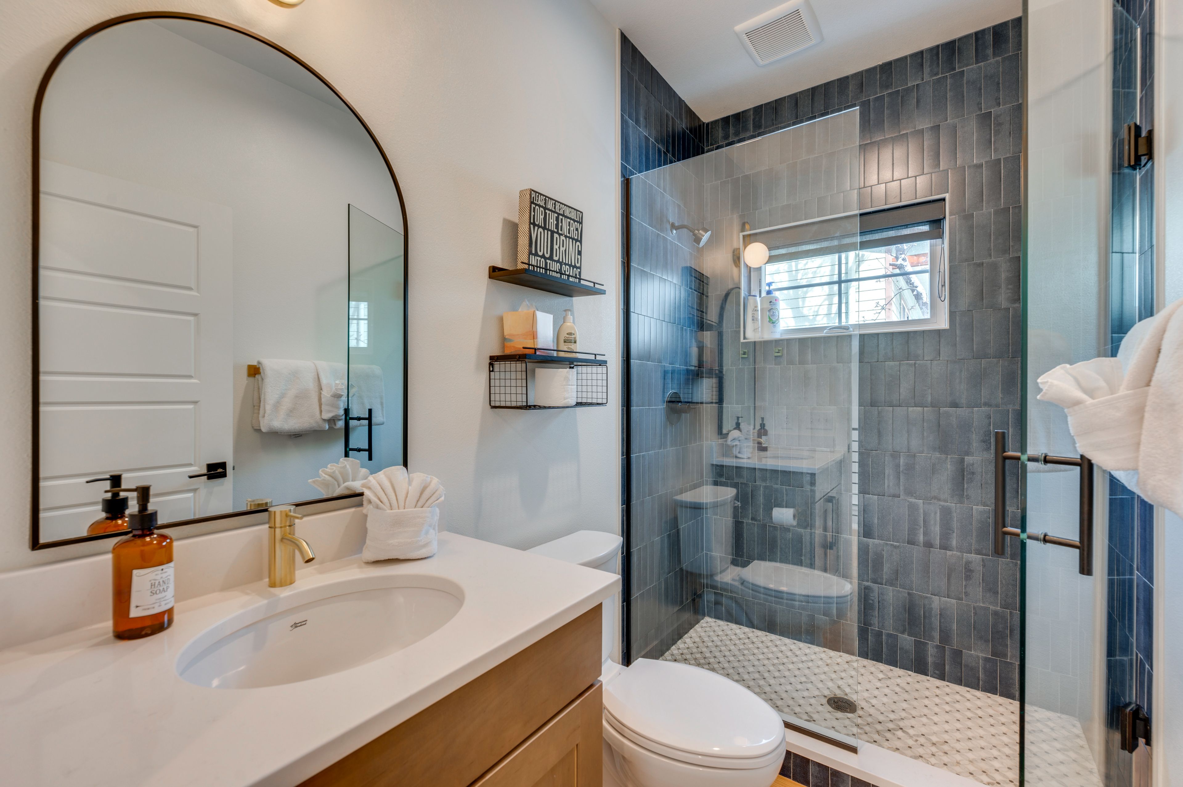 Full Bathroom | Main Level