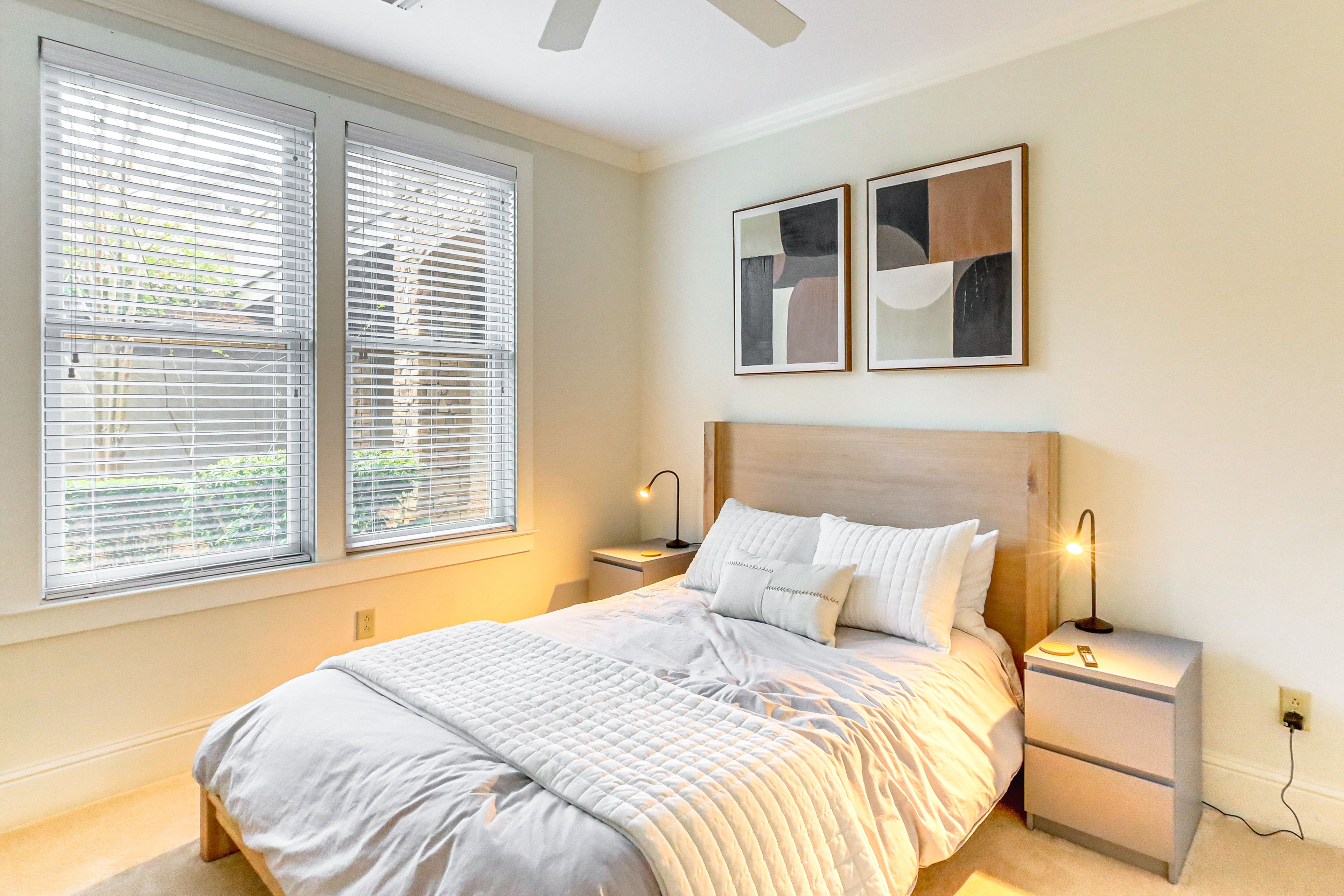 Bedroom 2 | Queen Bed