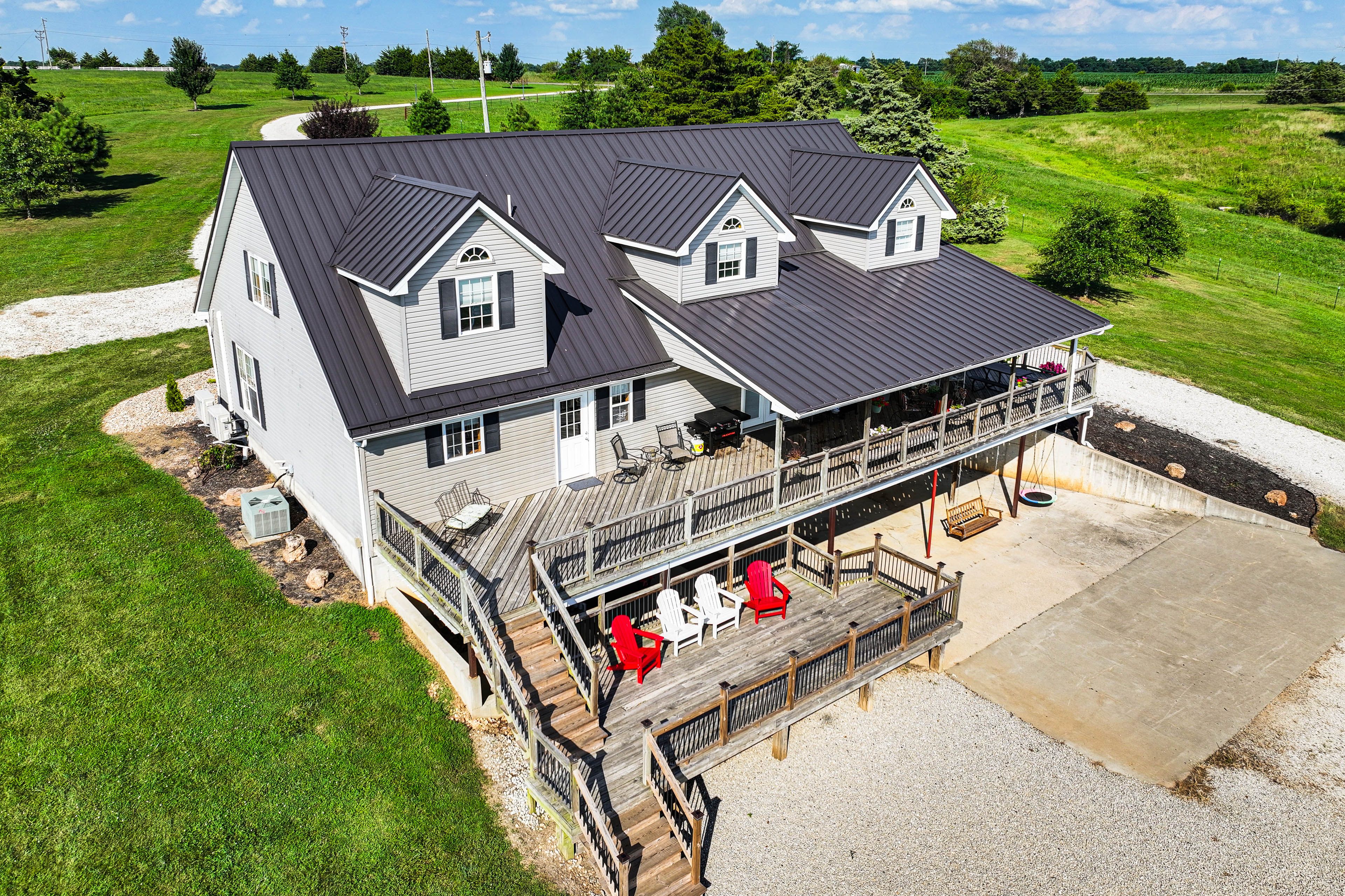 Versailles Vacation Rental | 4BR | 3.5BA | 4,690 Sq Ft | Stairs to Access