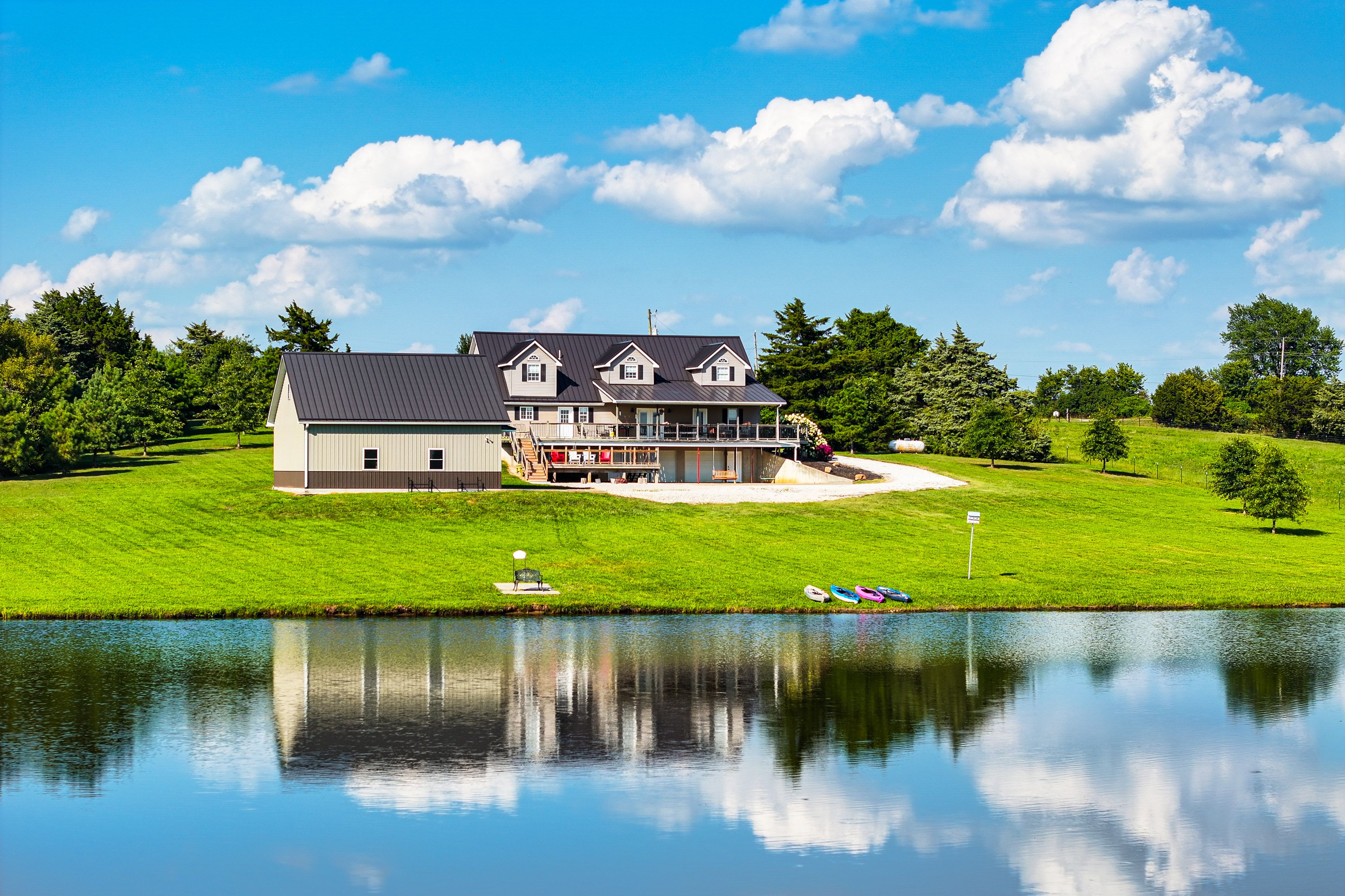 Pond Access | 4 Kayaks w/ Oars (Bring Your Own Life Vests)