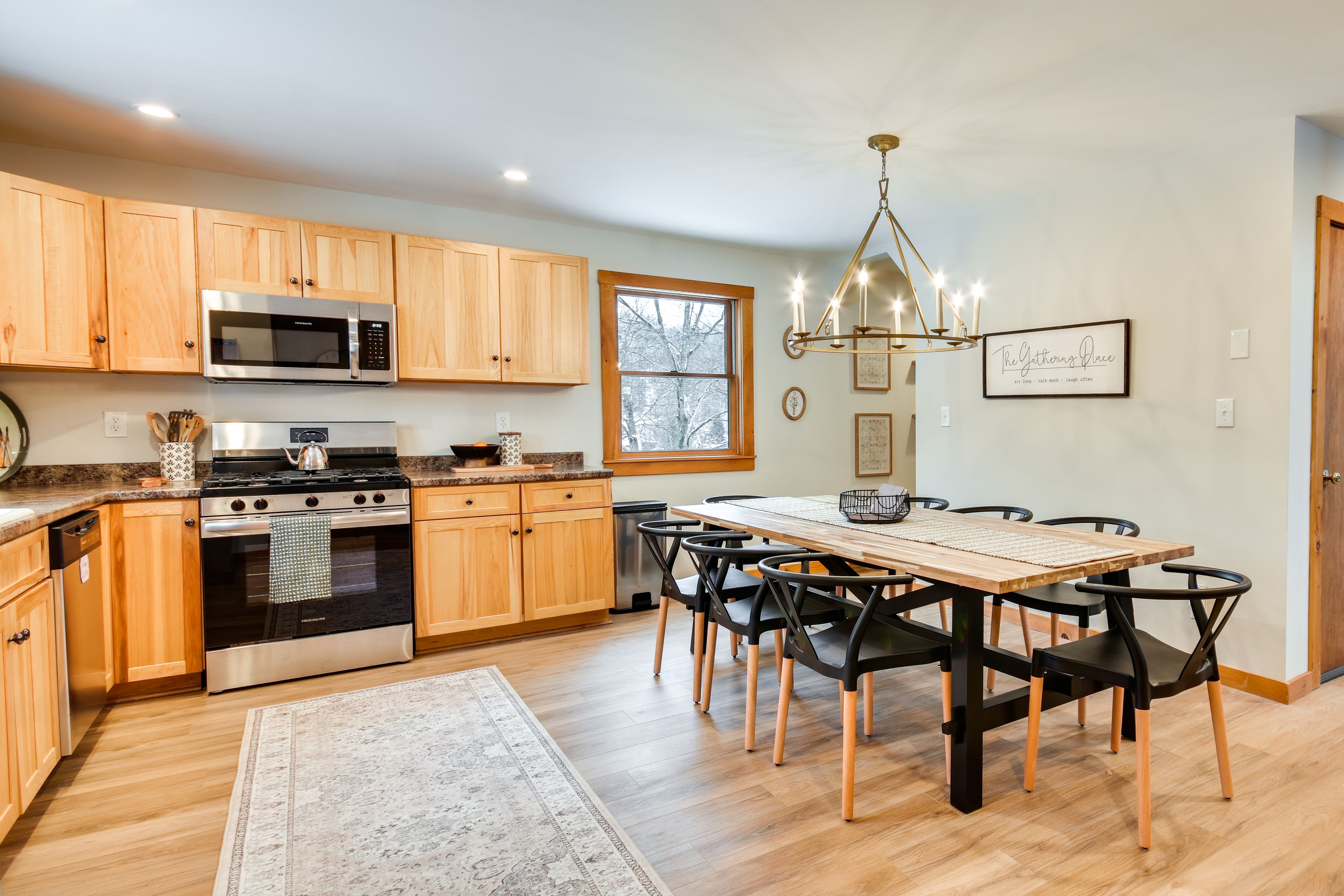 Kitchen | 1st Floor | Cooking Basics | Dishwasher | Drip & Keurig Coffee Makers