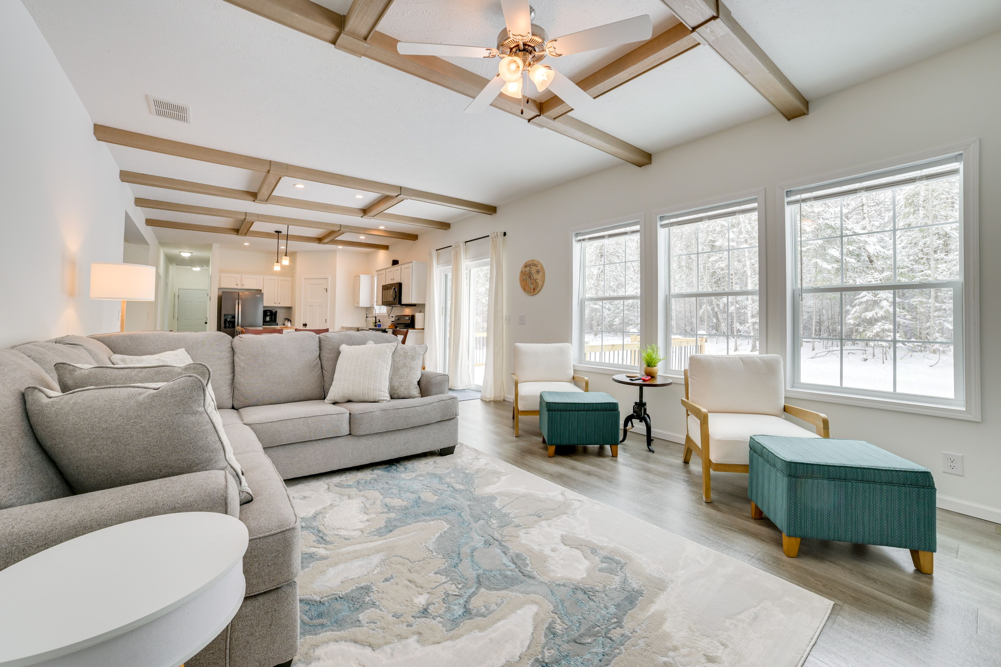 Living Room | Free WiFi | Smart TV | Fireplace