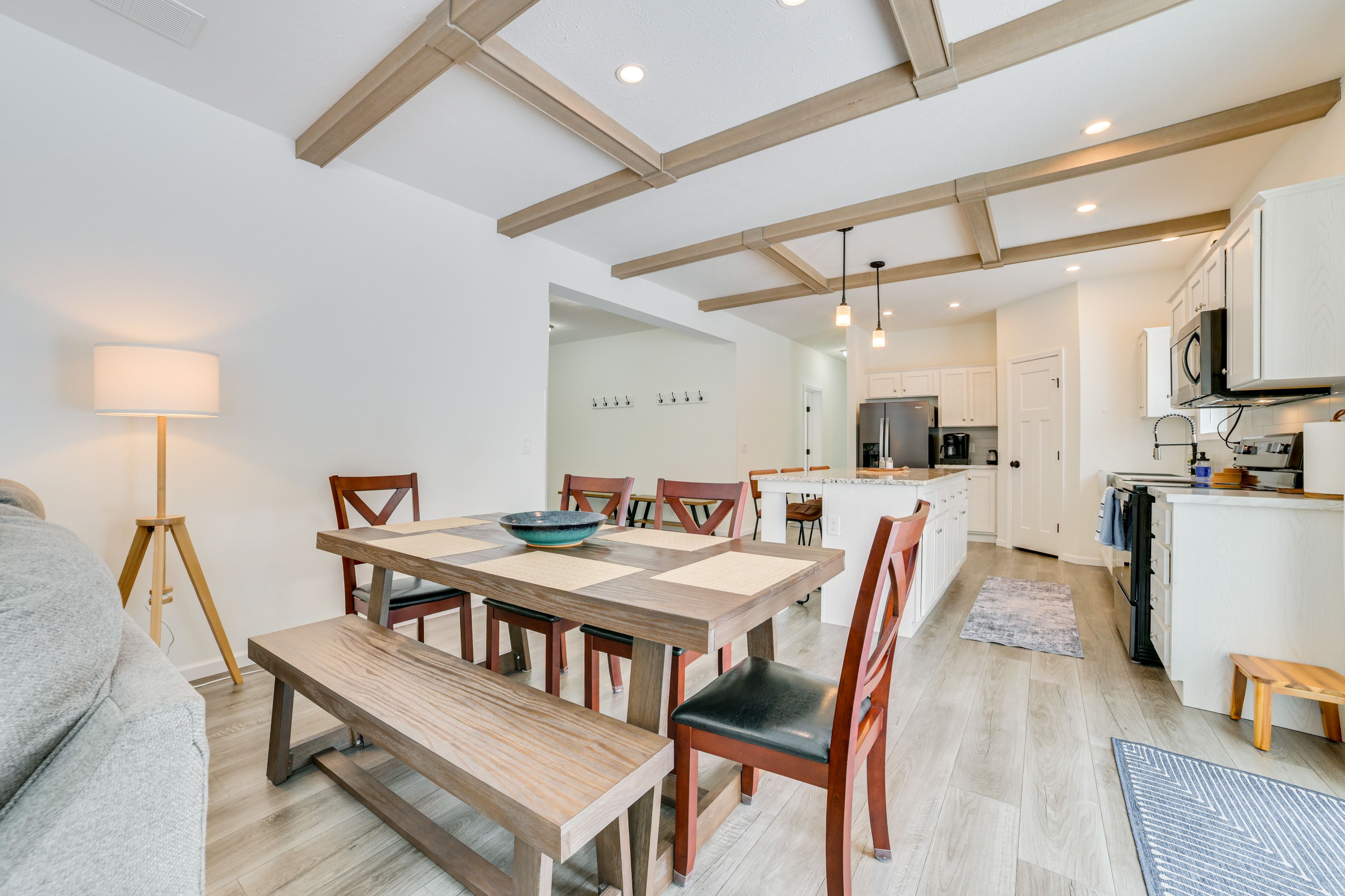 Dining Area | Dishware & Flatware | Central A/C & Heat