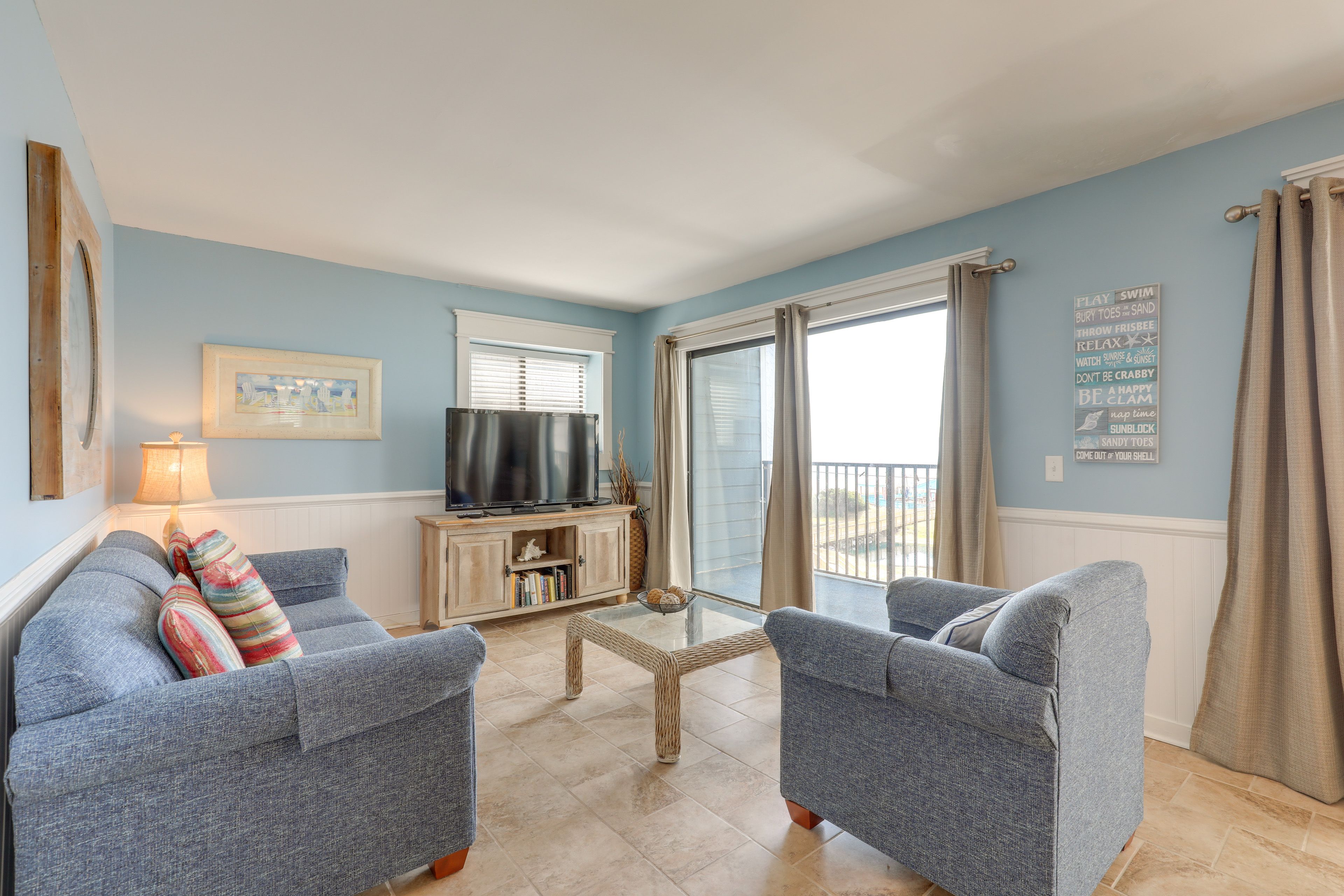 Myrtle Beach Vacation Rental | Studio | 2BA | 950 Sq Ft | Step-Free Access