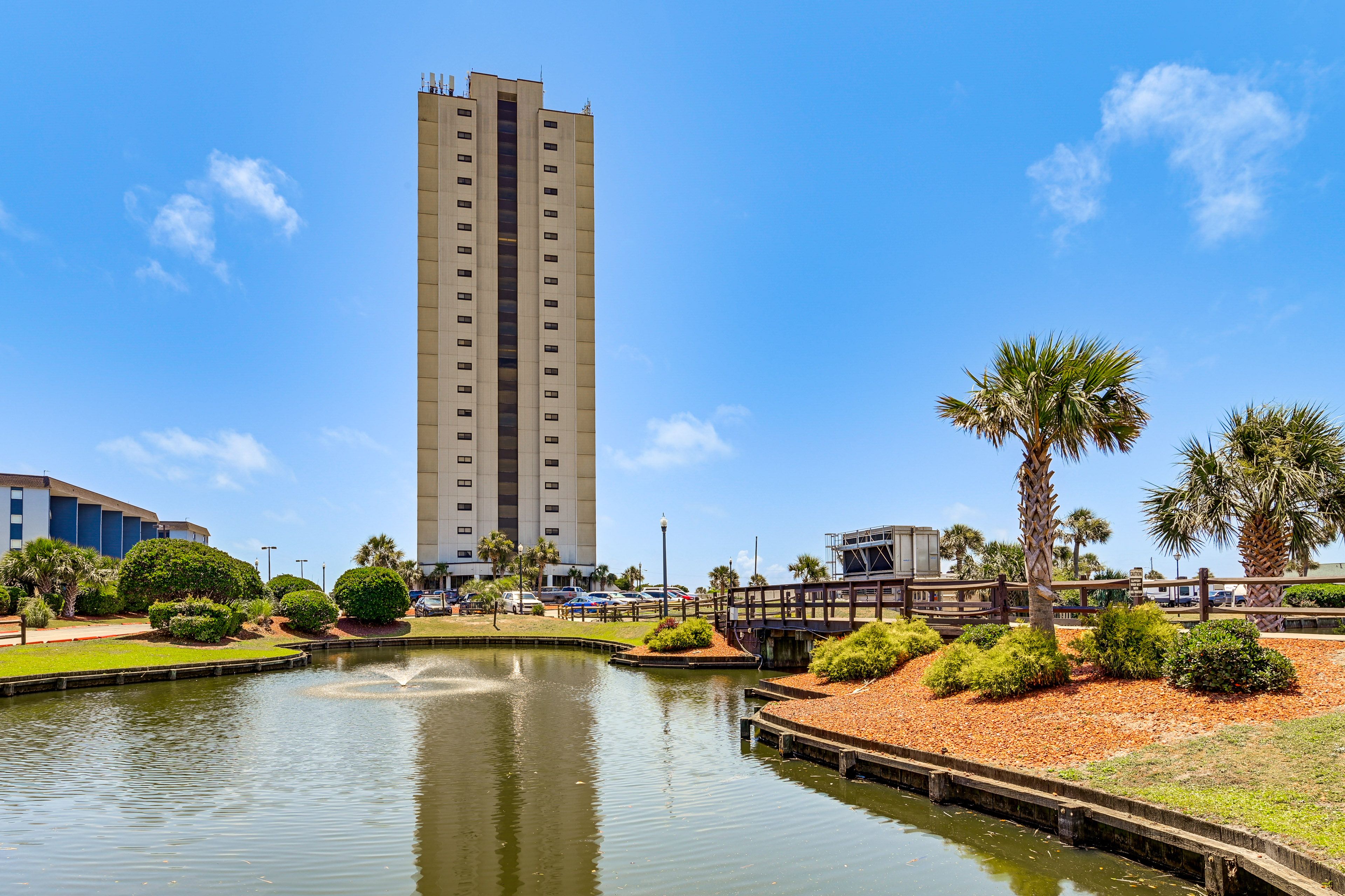 Community Exterior | Walking Trails