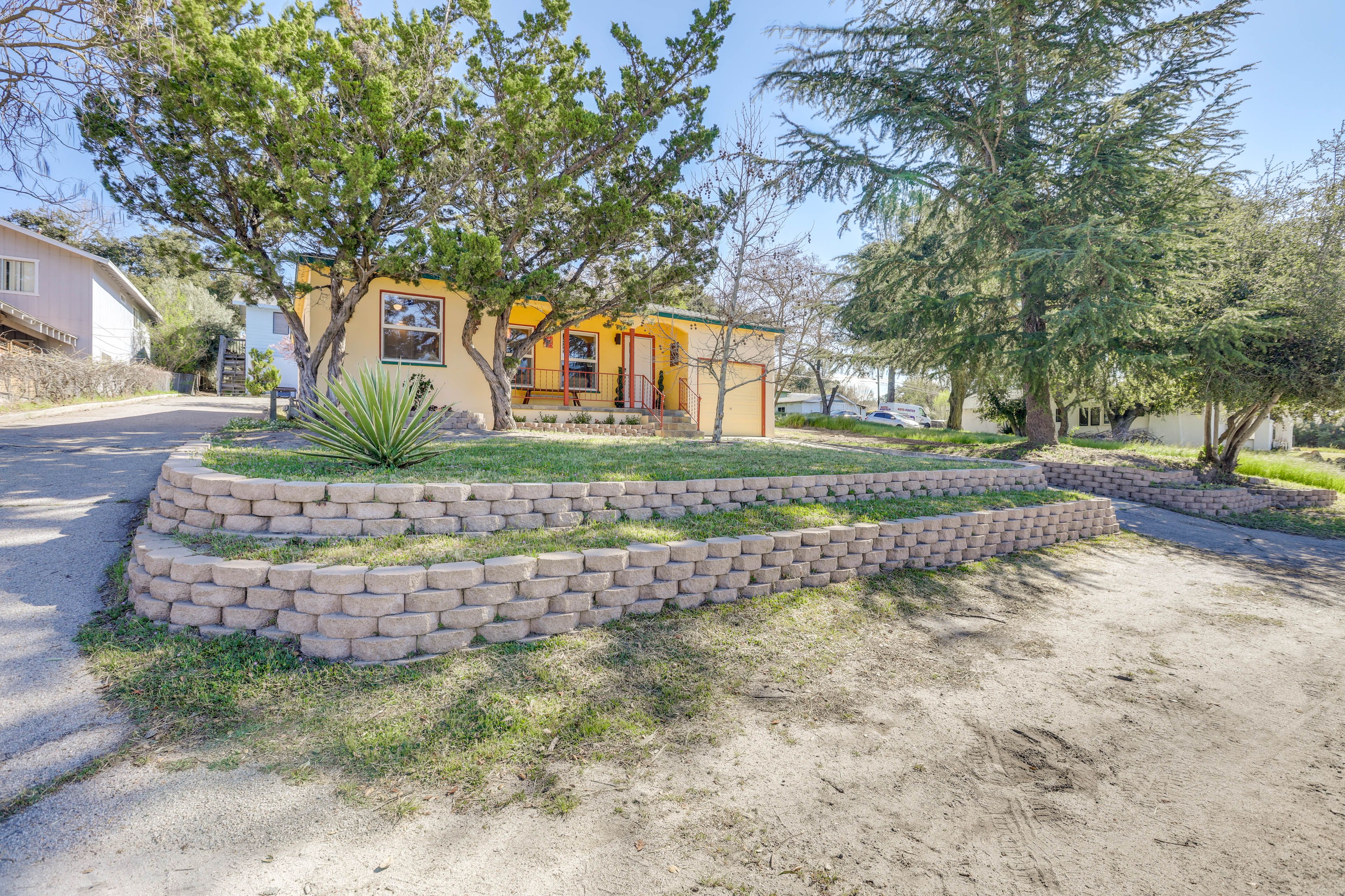 Exterior | Single-Story Cottage