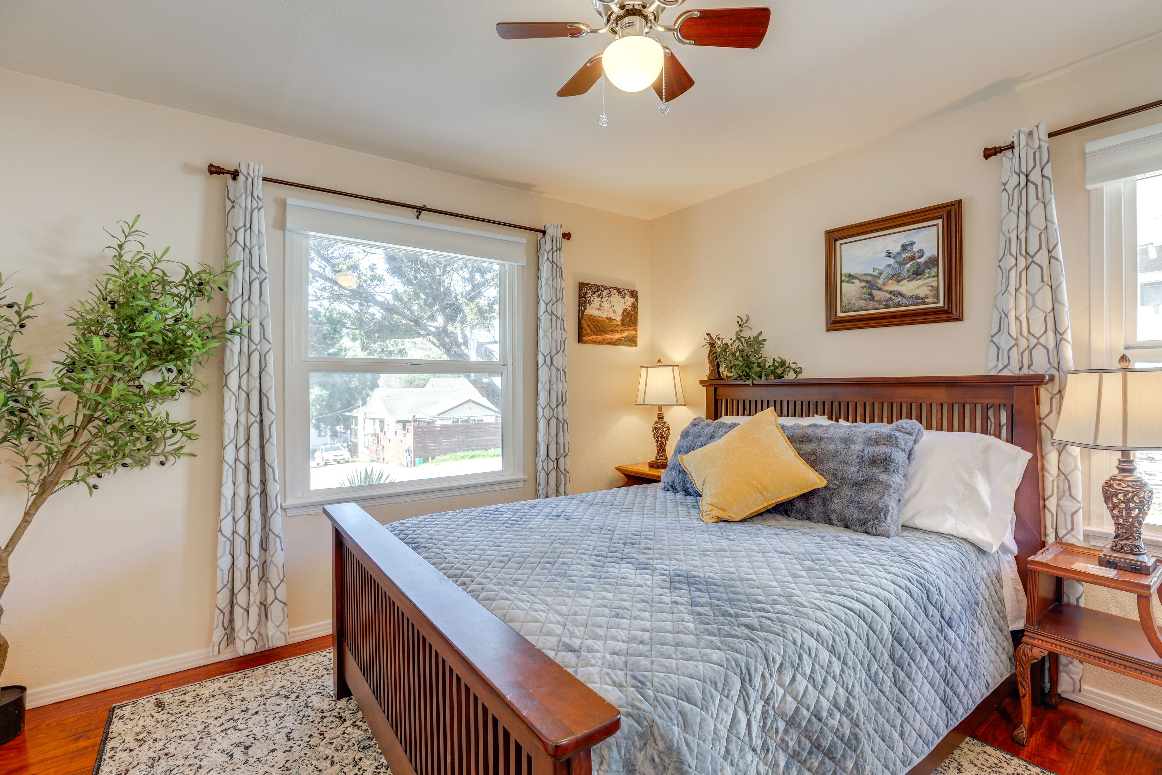 Bedroom 1 | Queen Bed | Linens Provided