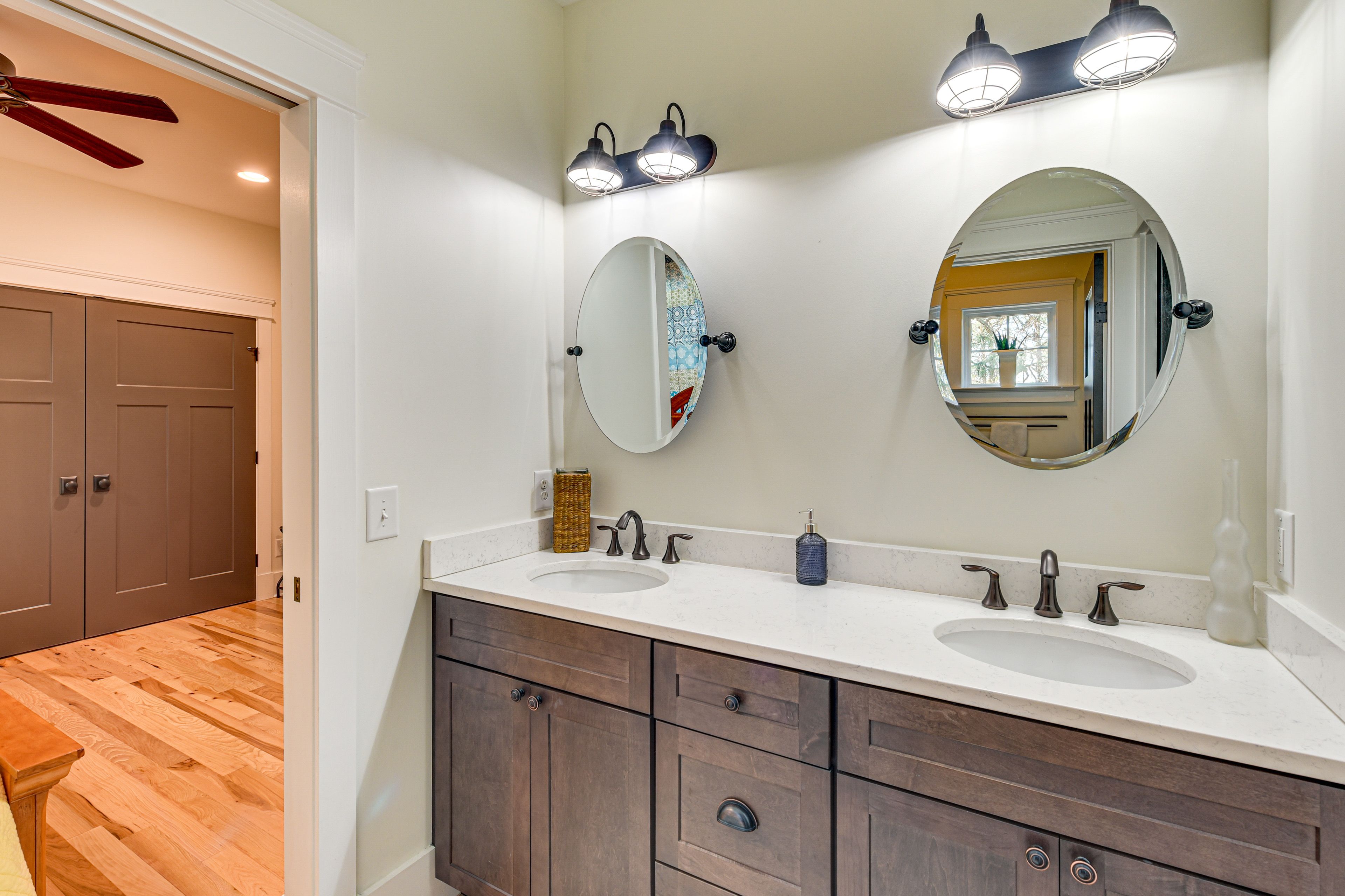 Jack-and-Jill Bathroom | Main Level | Complimentary Toiletries | Hair Dryer