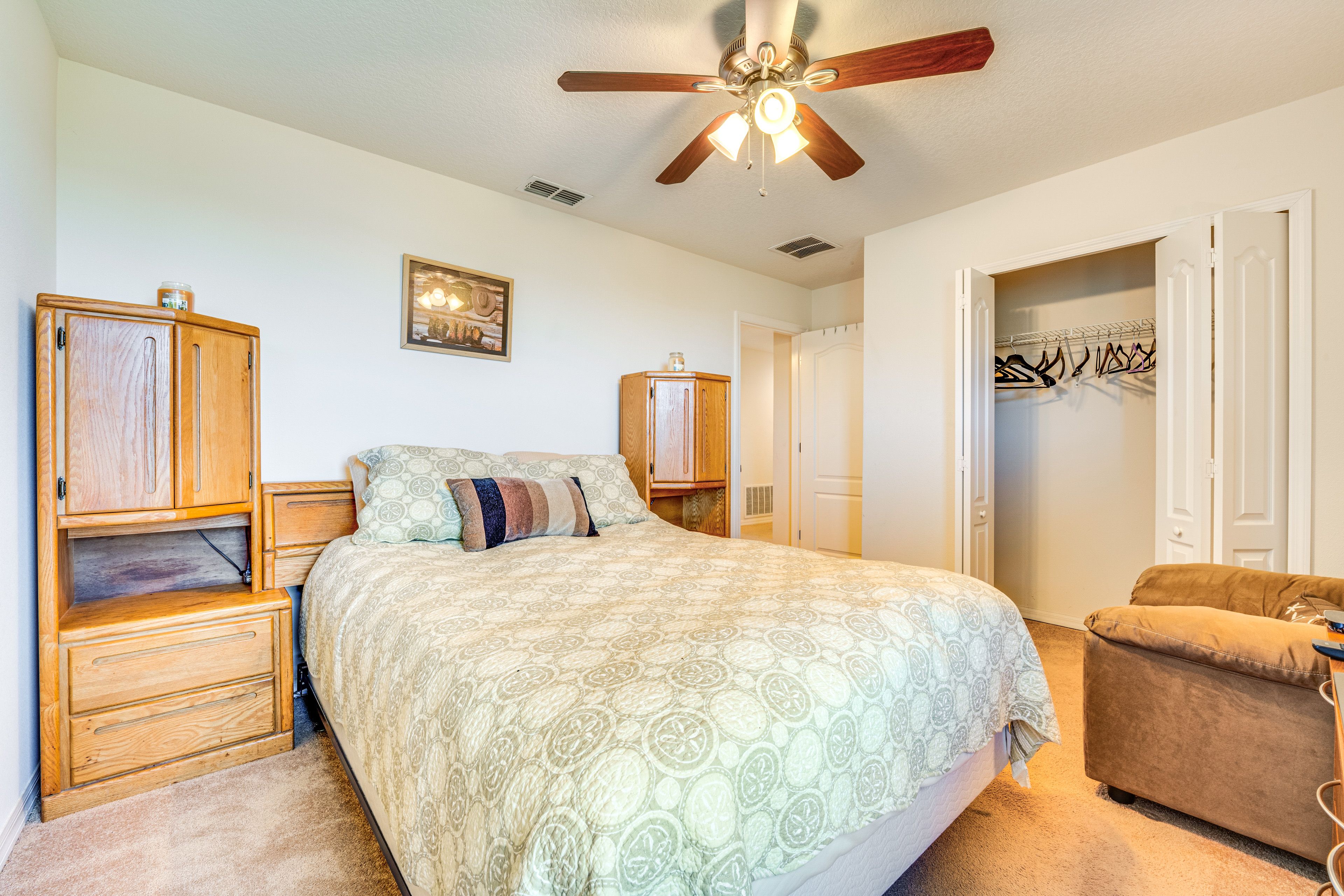Bedroom 2 | 2nd Floor | Queen Bed