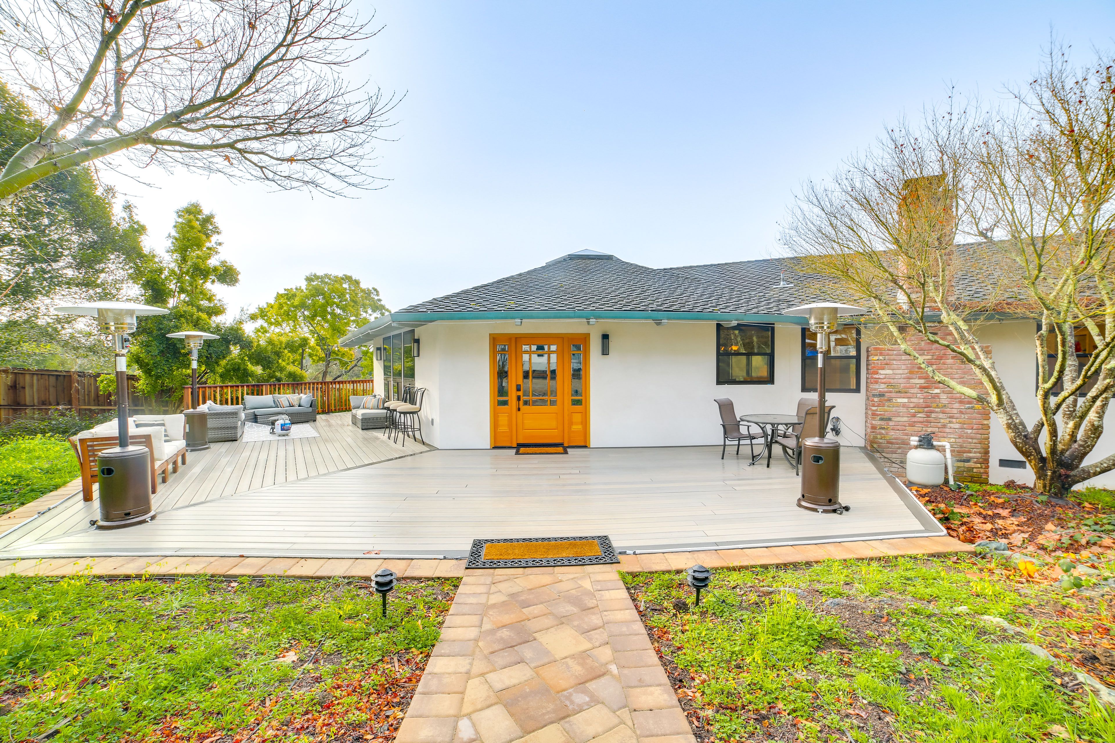 Aptos Vacation Rental | 2BR | 2BA | Step-Free Access | 1,750 Sq Ft