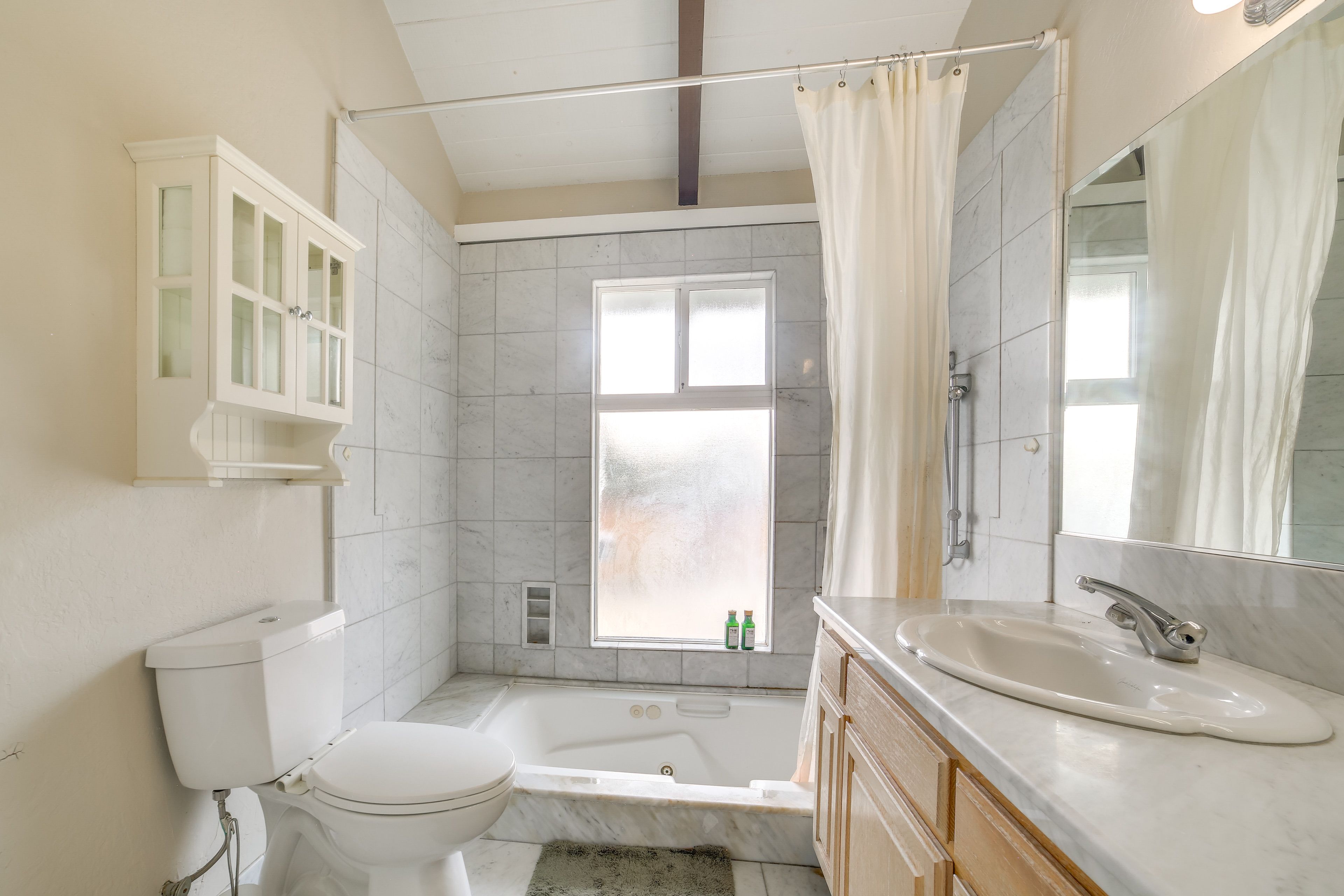 En-Suite Bathroom | Soaking Tub