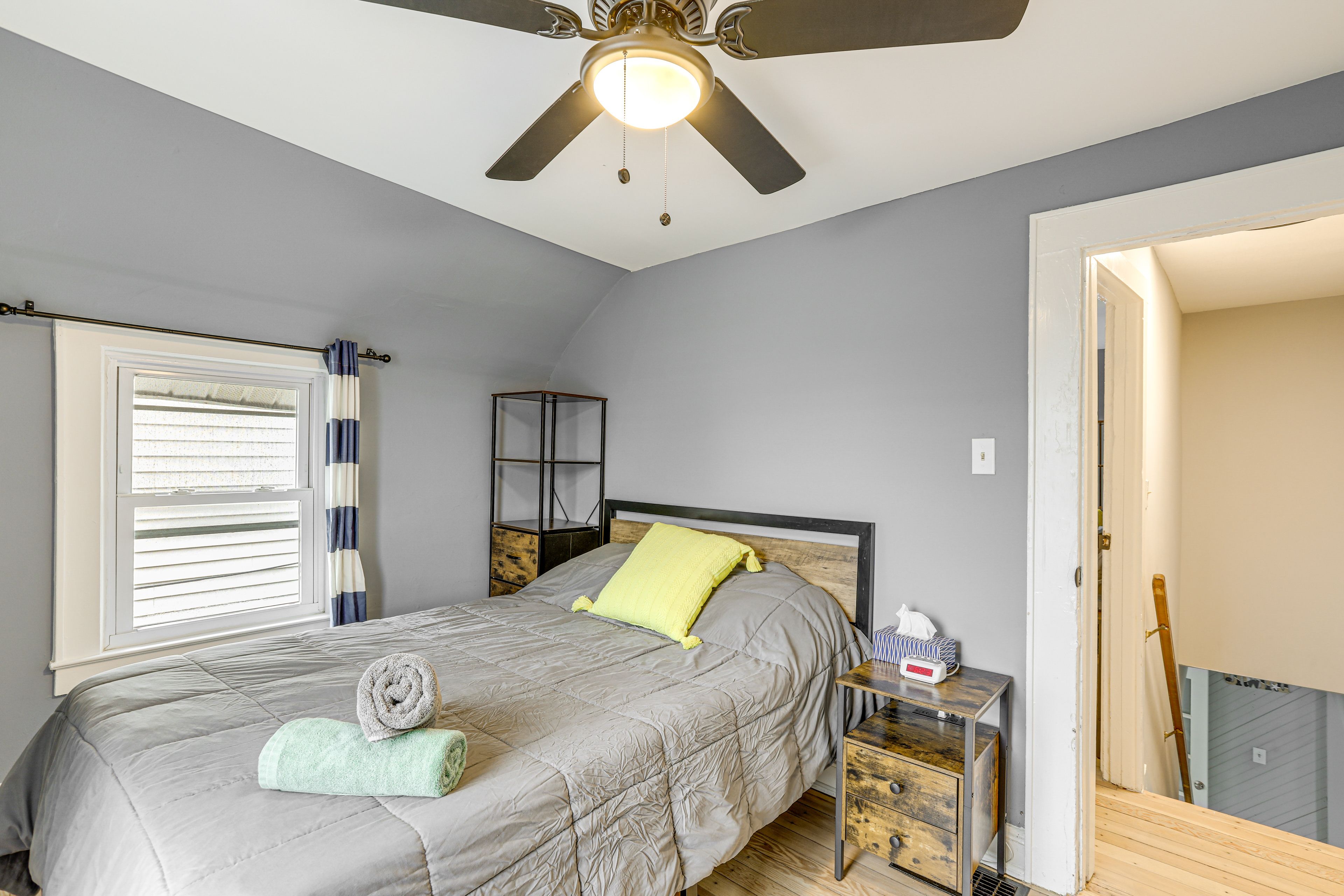 Bedroom 2 | Full Bed | 2nd Floor