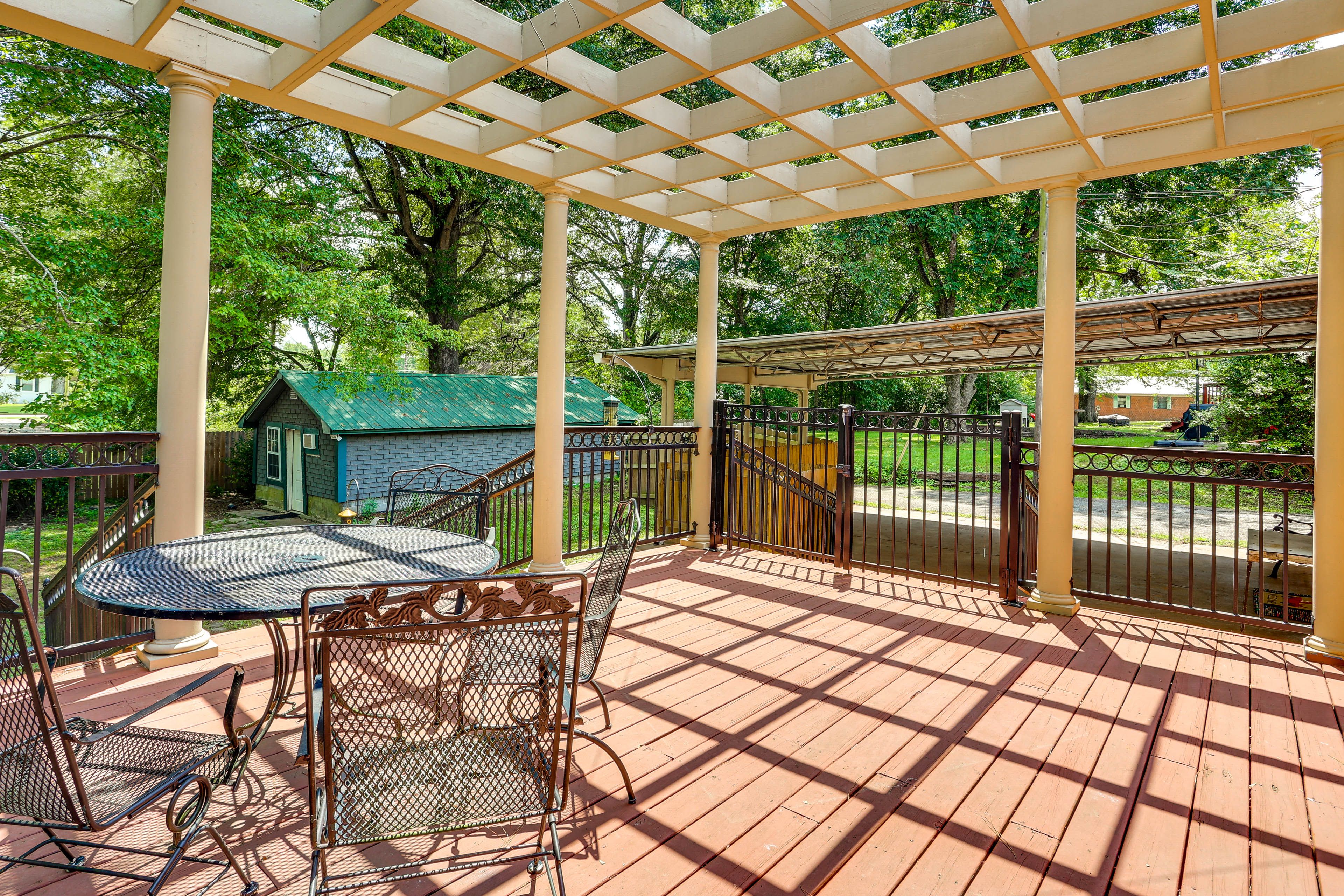 Exterior | Deck | Outdoor Dining Area