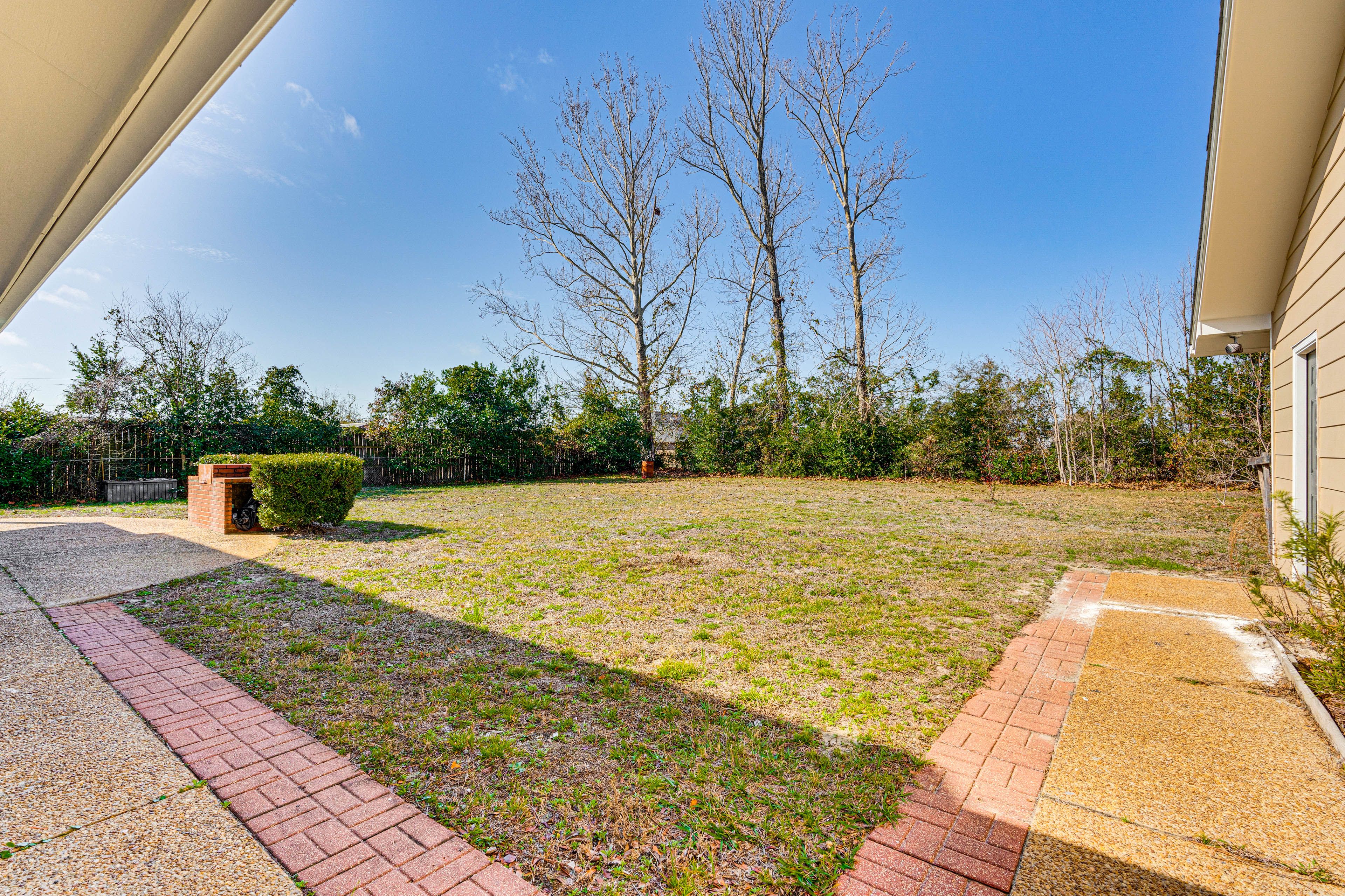 Fenced-In Yard