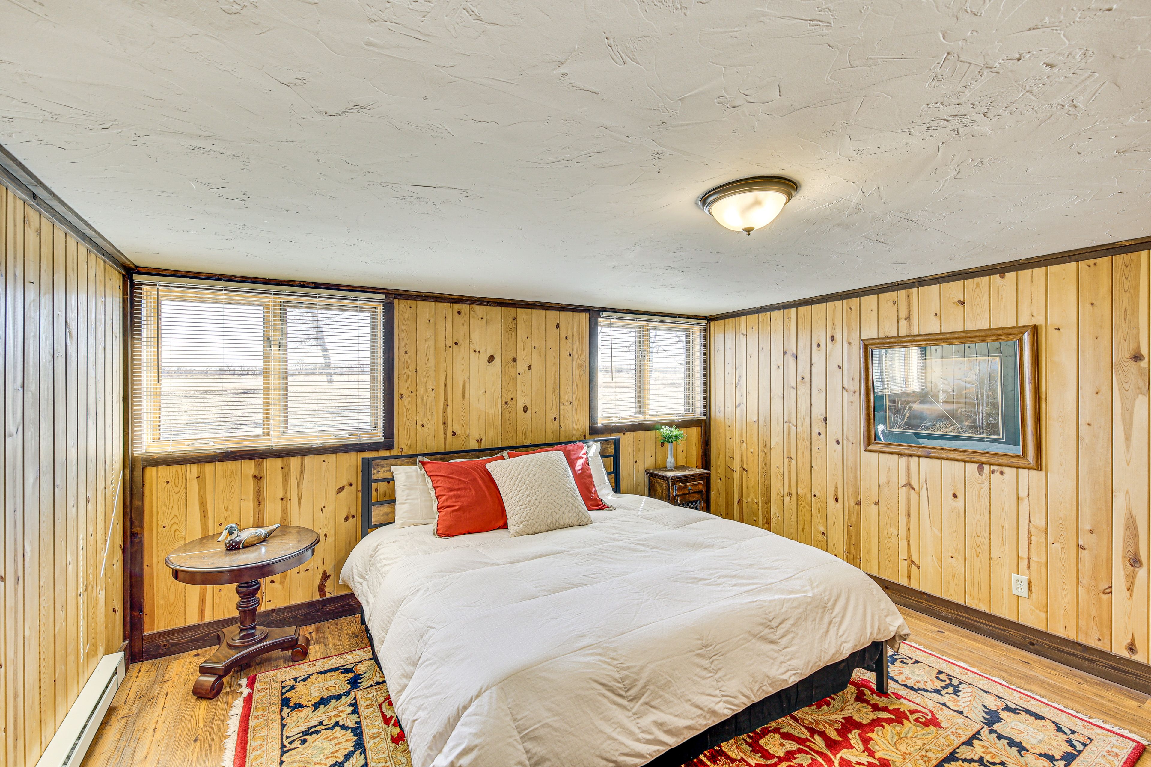Bedroom 3 | King Bed | 1st Floor