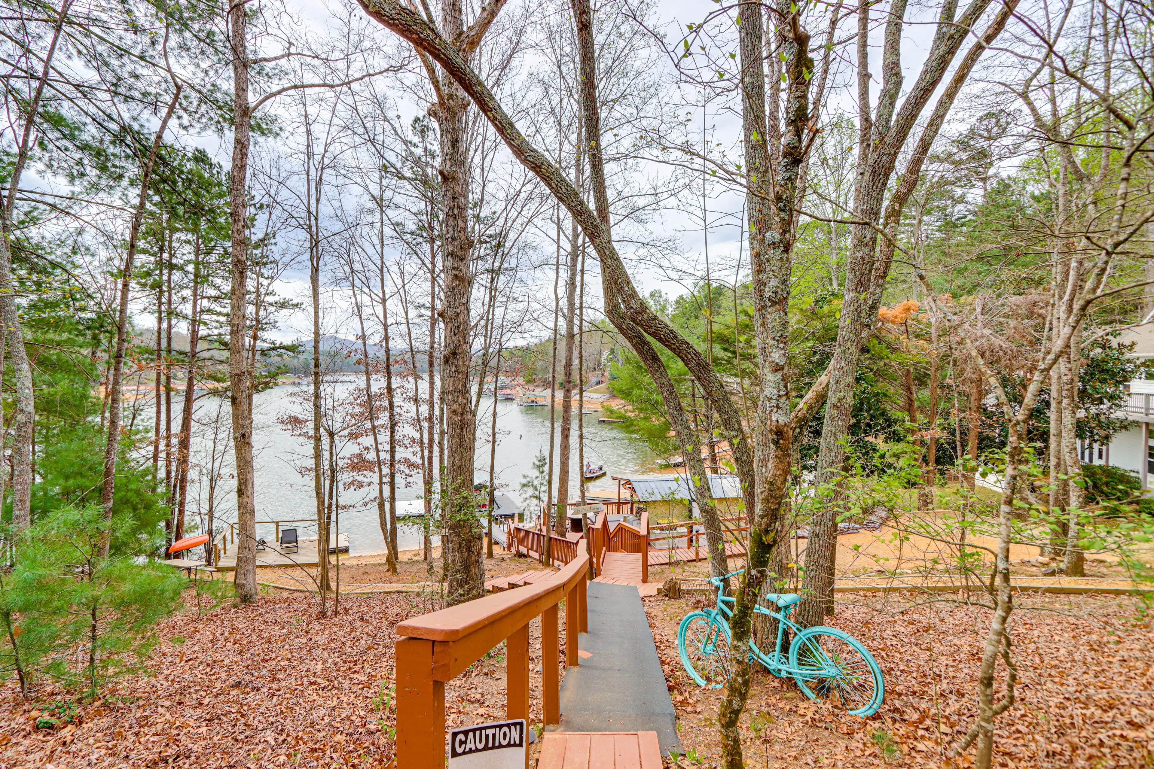 Apartment Exterior | Private Viewing Deck | Kayaks | Lake Access