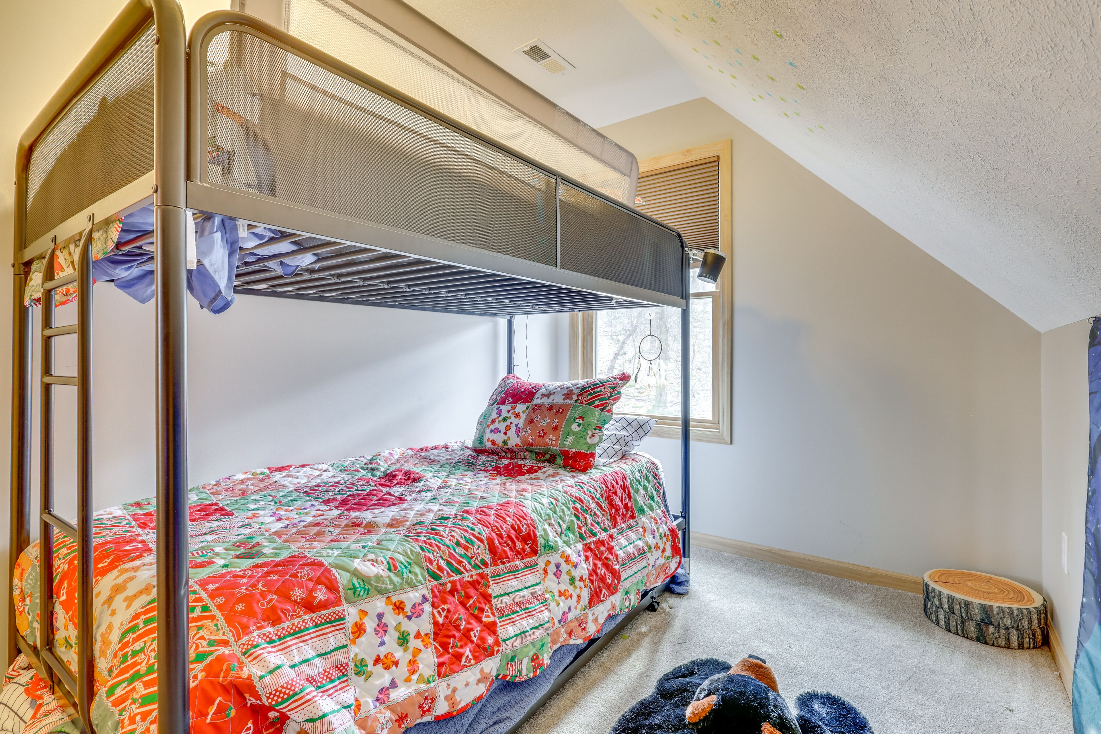 Bedroom 3 | Twin Bunk Bed | 2nd Floor