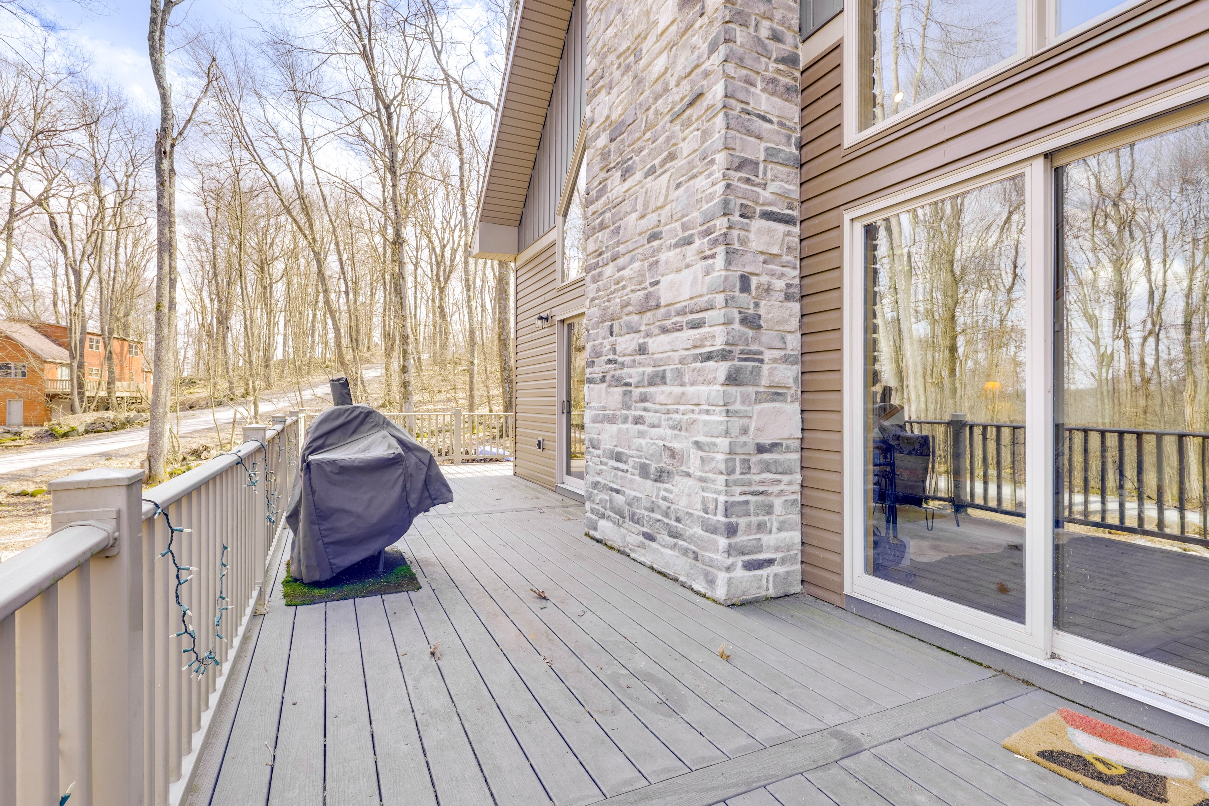 Private Deck