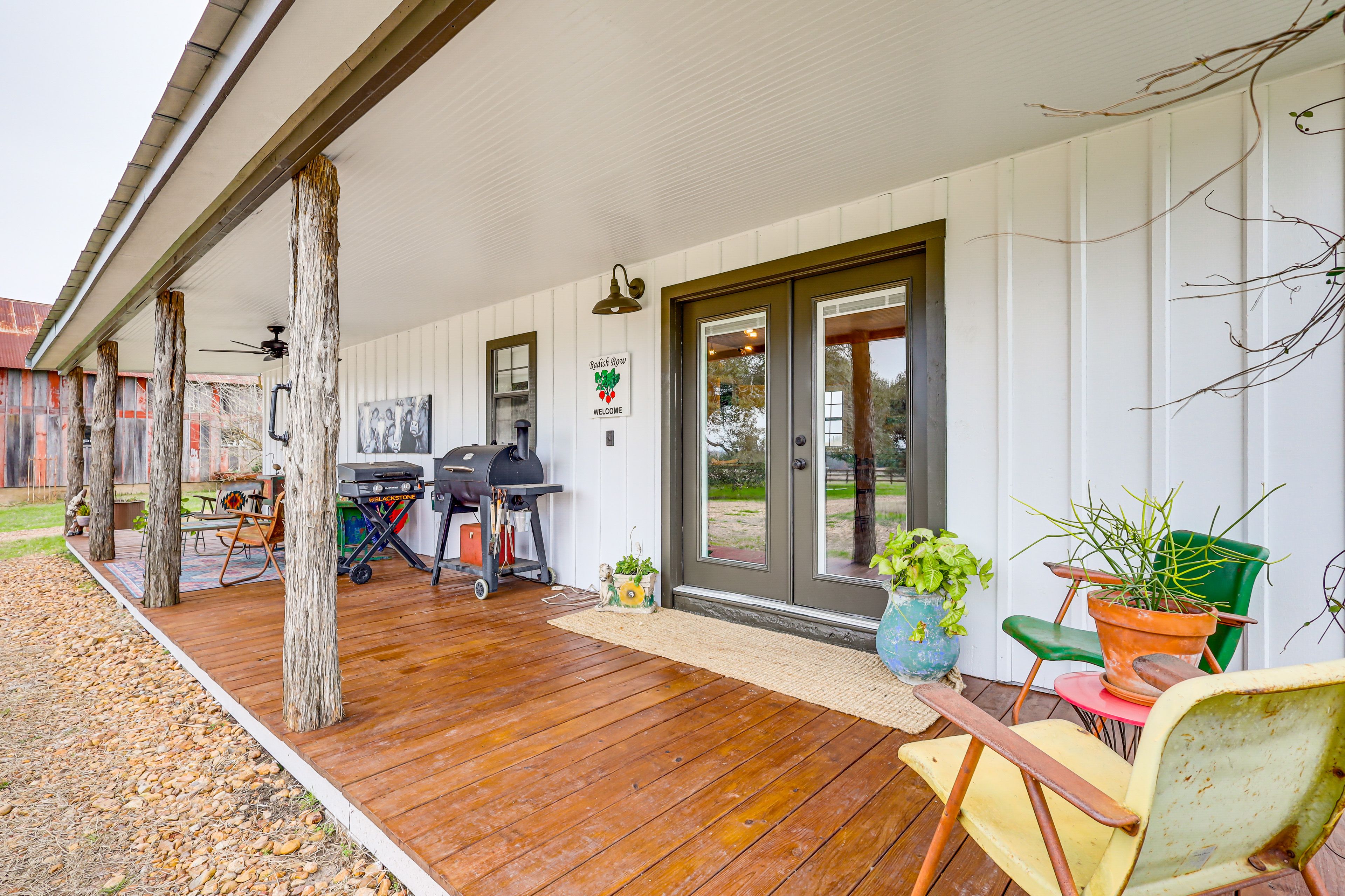 Fayetteville Vacation Rental | 1BR | 1BA | 800 Sq Ft | 2 Steps Required