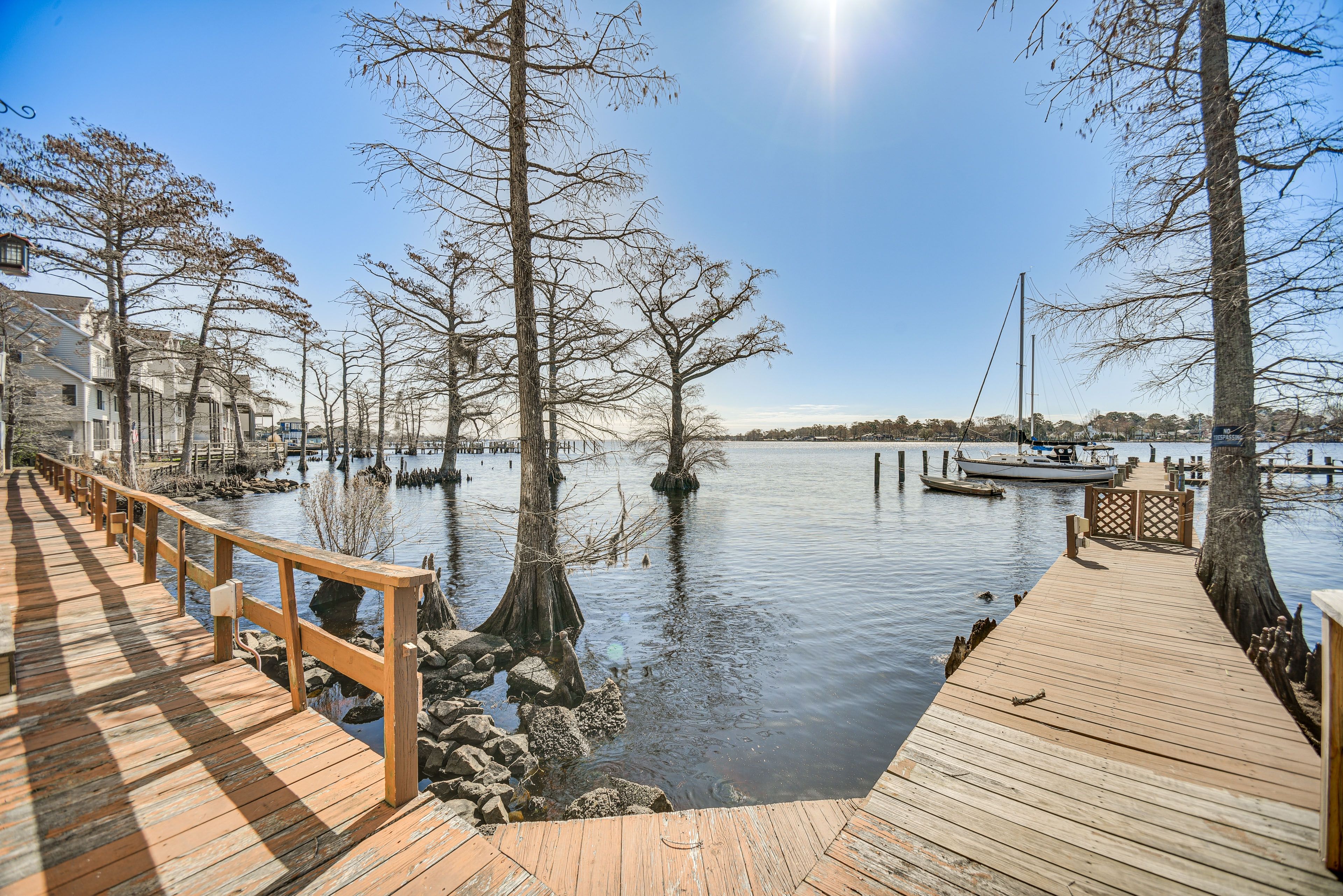 Harbor Place | Community Fishing Pier