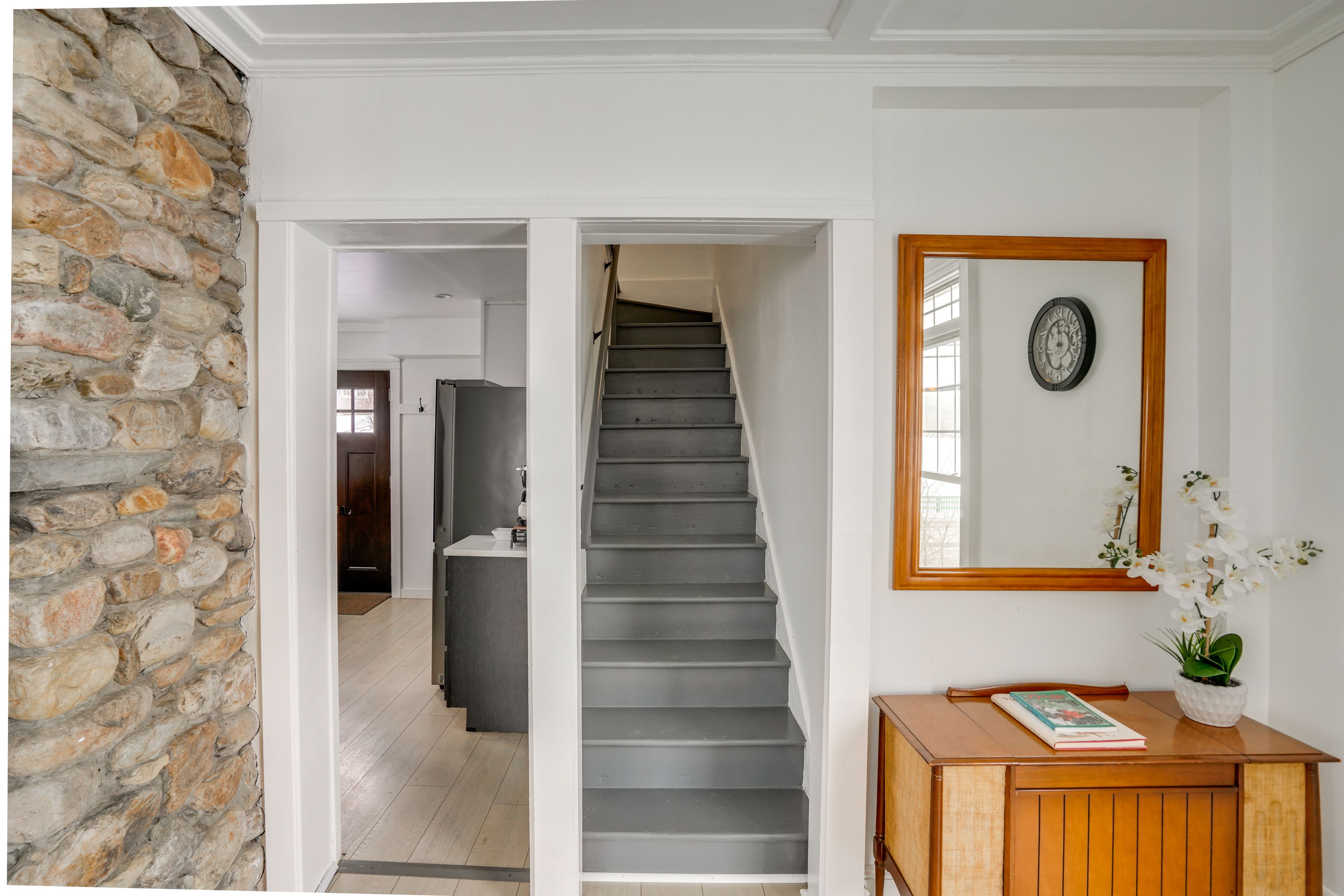 Stairs to 2nd Floor