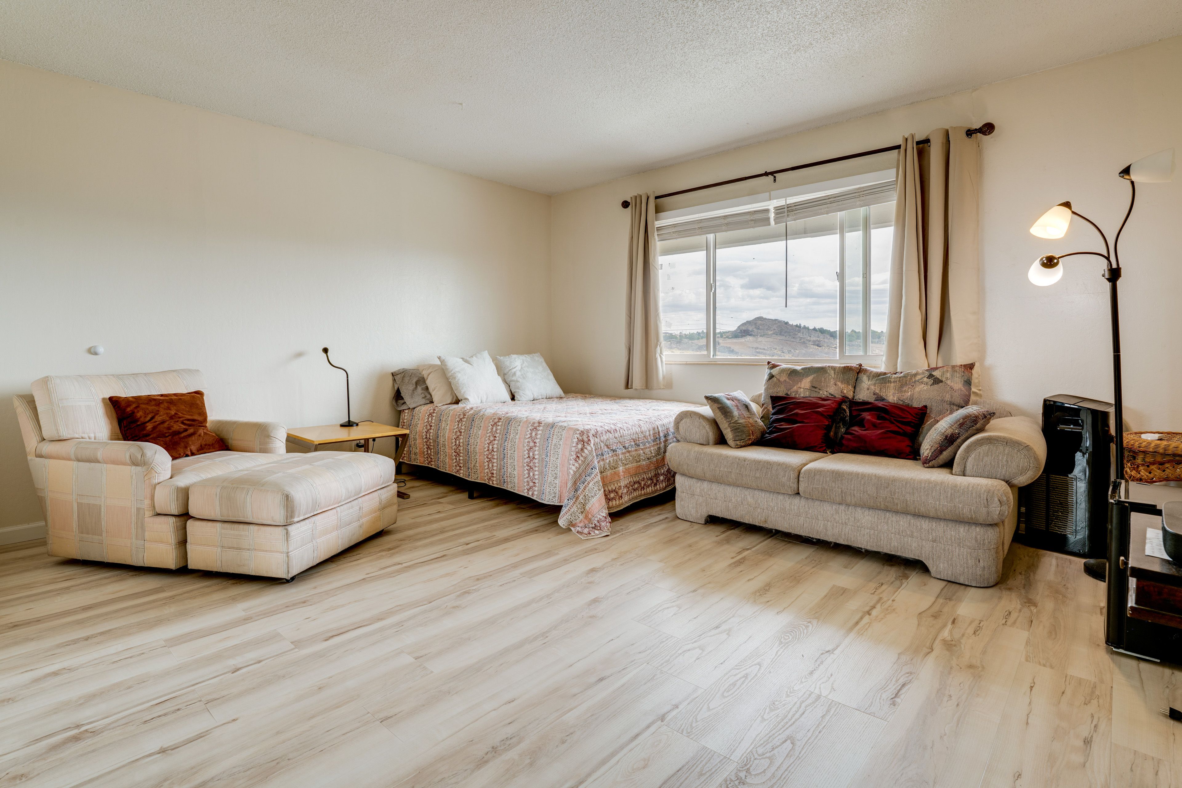 Bedroom 2 | 2nd Level | Queen Bed | Queen Sleeper Sofa