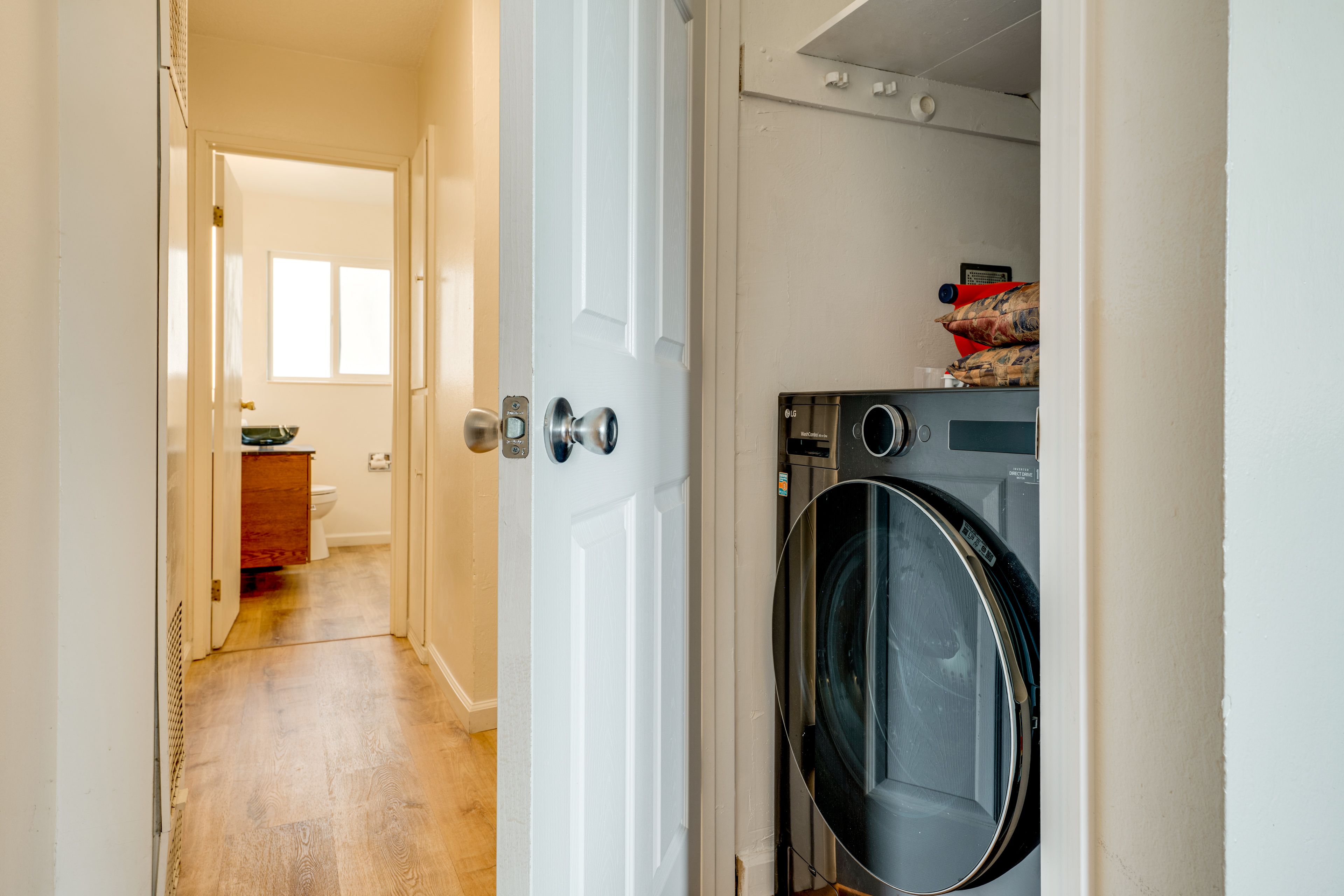 Laundry Closet | 2nd Level | Washer & Dryer