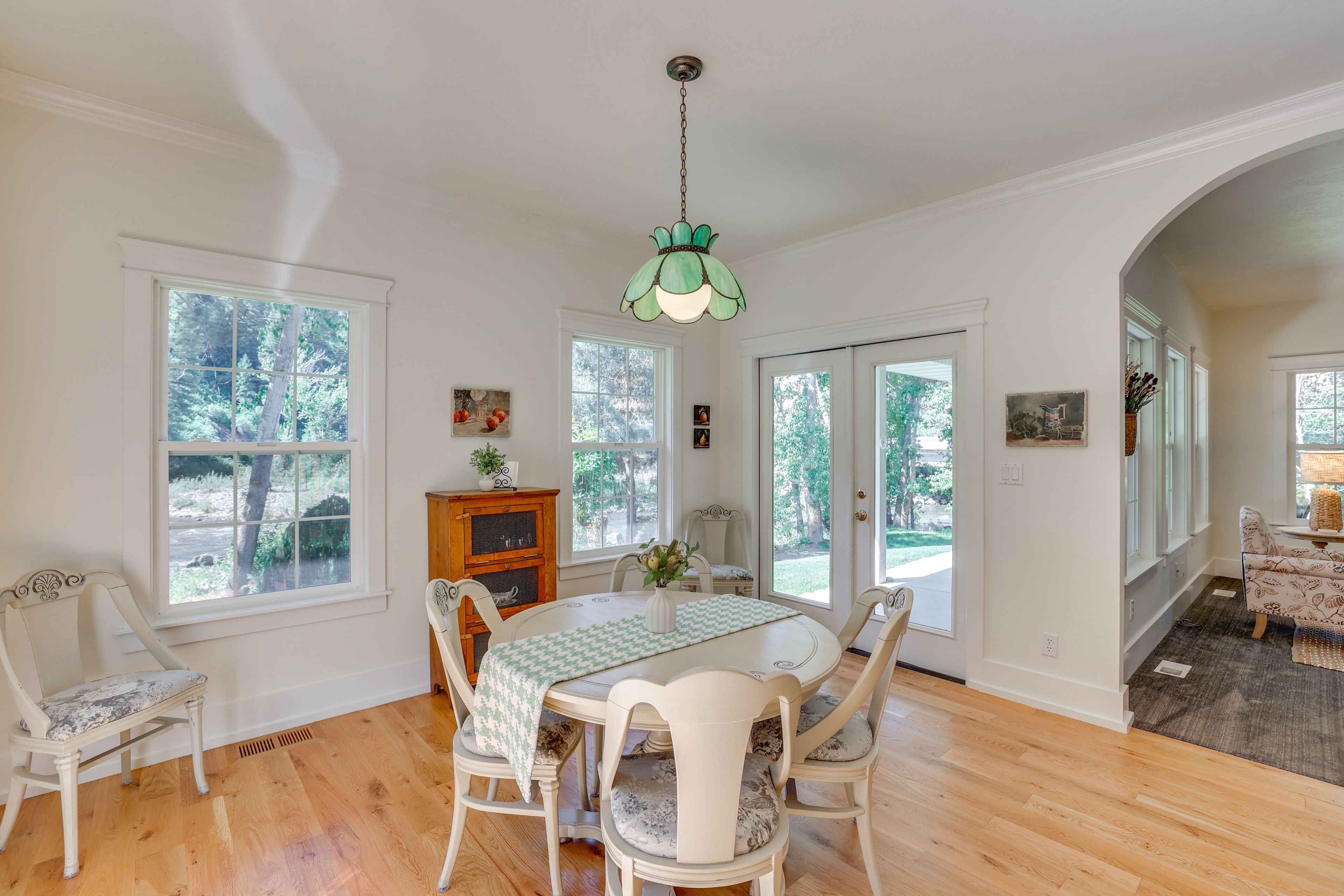 Dining Table | Dishware & Flatware | 1st Floor