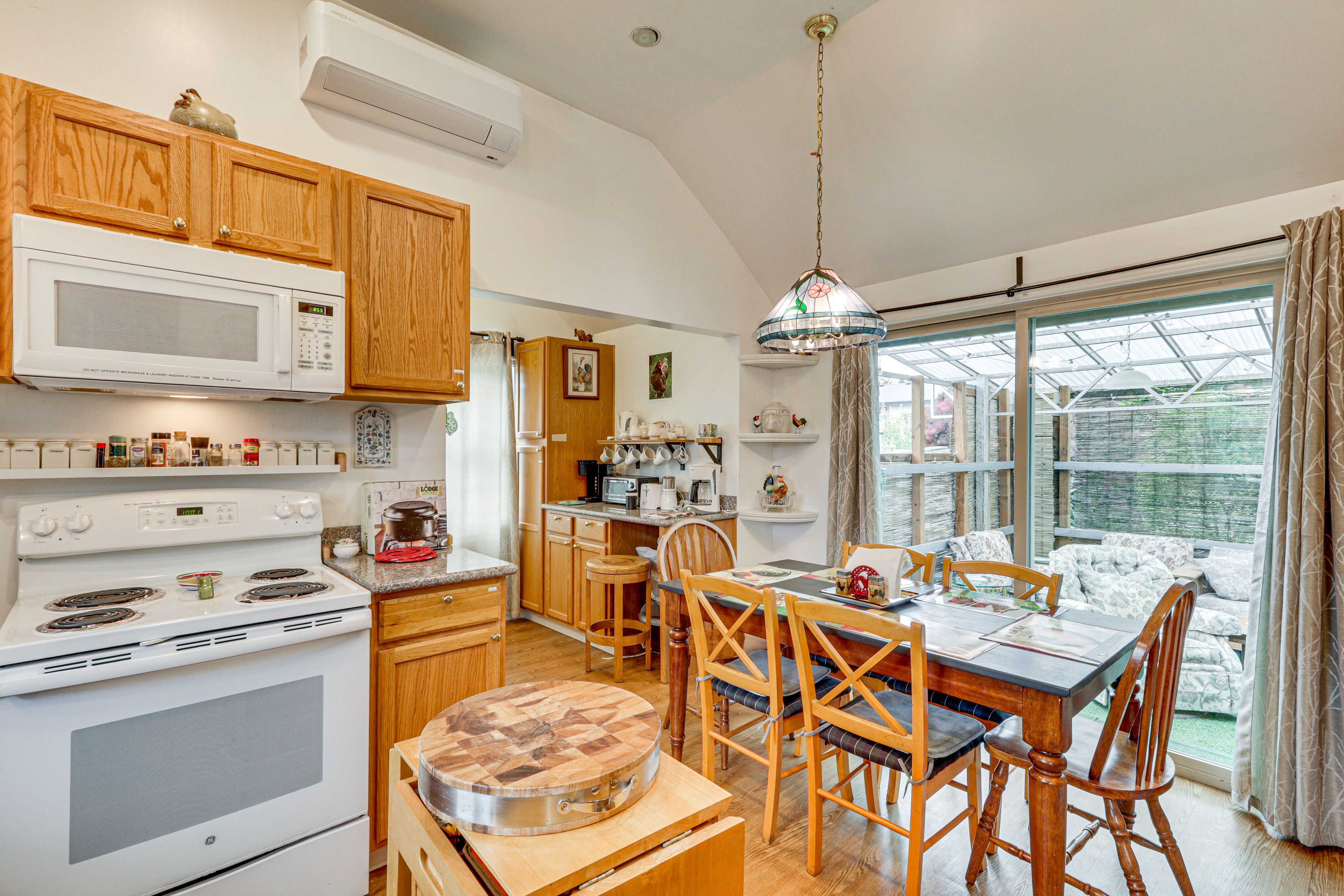 Full Kitchen