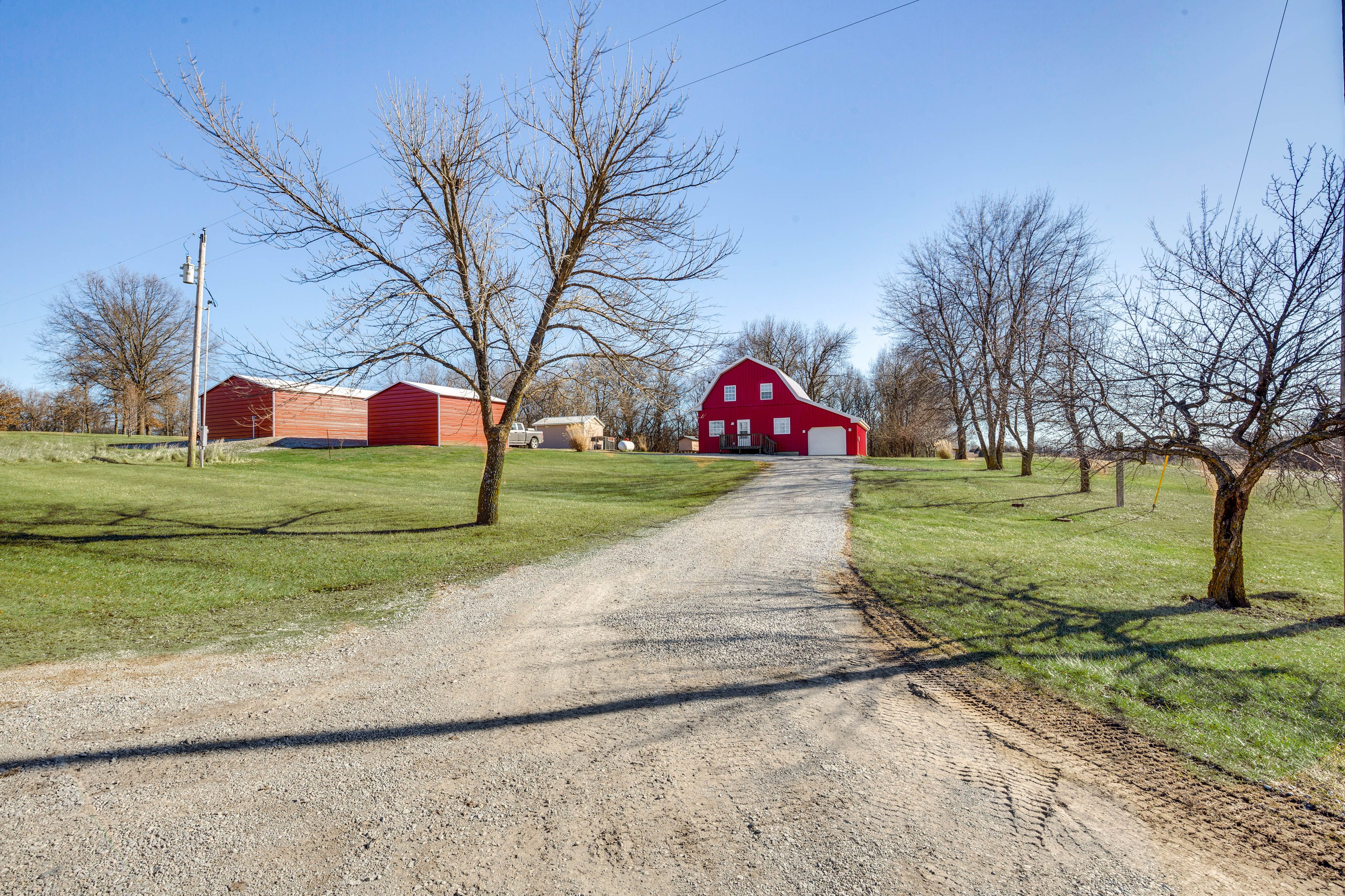 Exterior | Driveway (4 Vehicles) | Trailer Parking Allowed