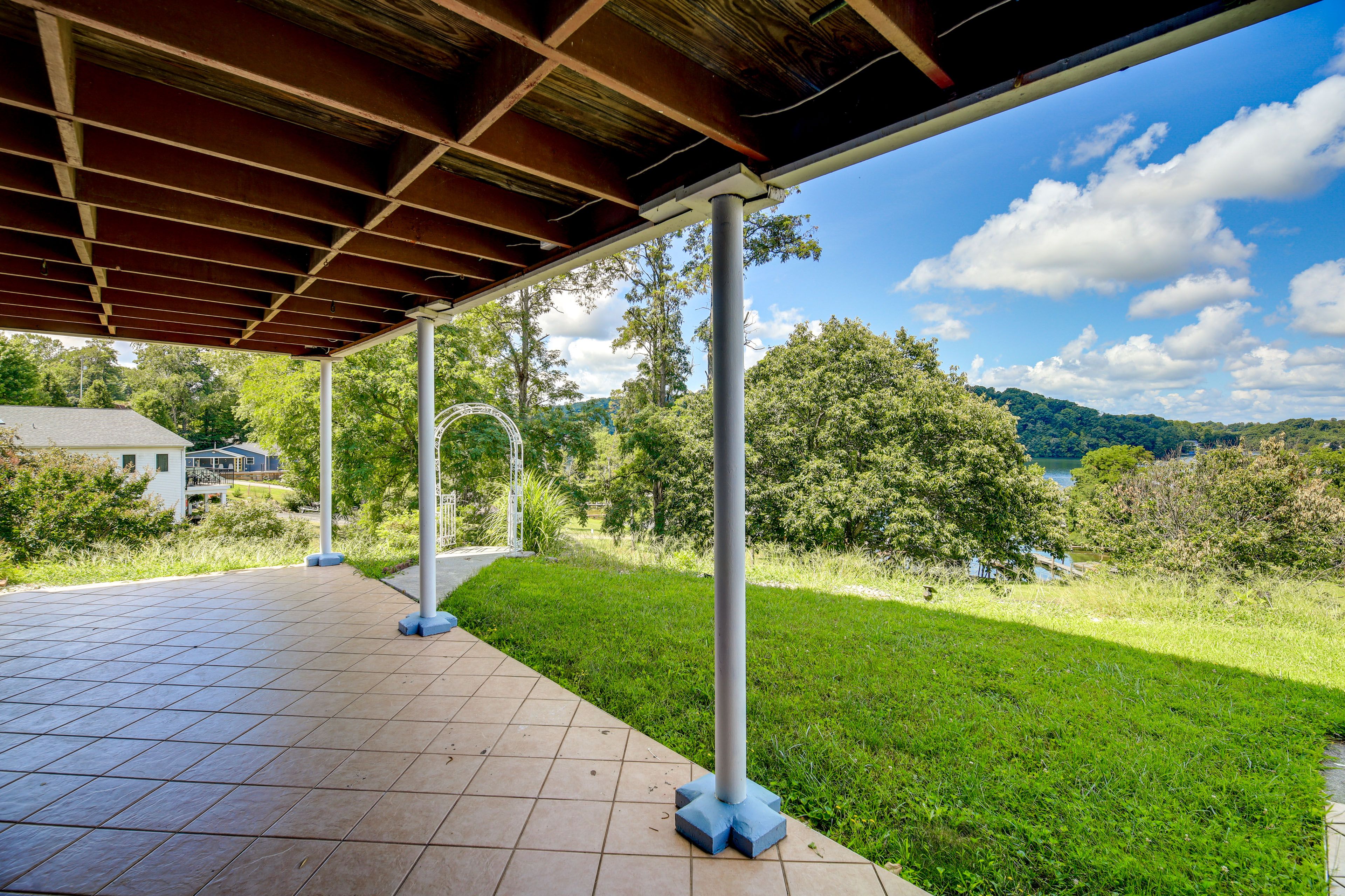 Covered Patio | Grills | Lake Views