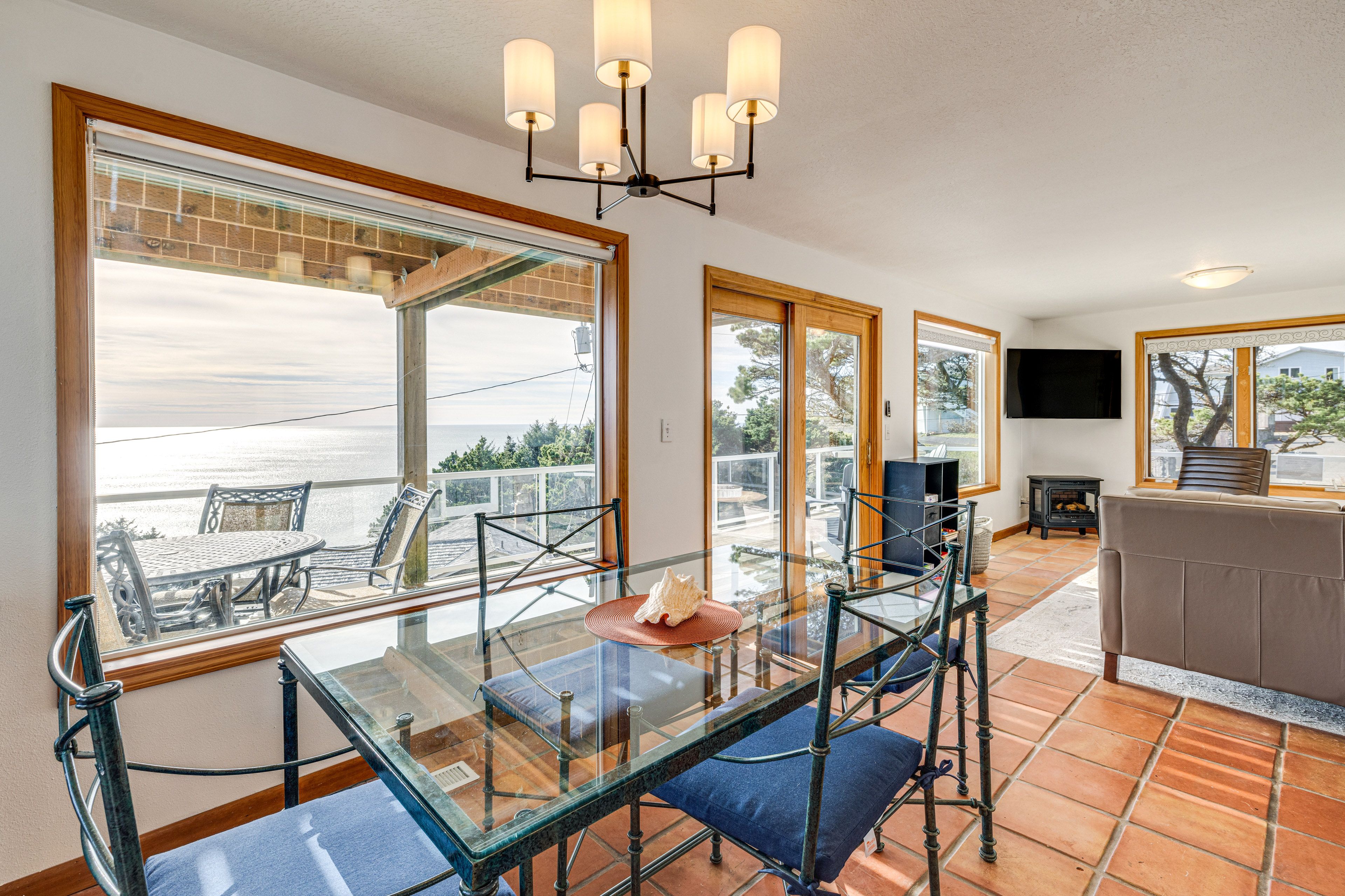 Dining Table | Dishware & Flatware | Lower Floor