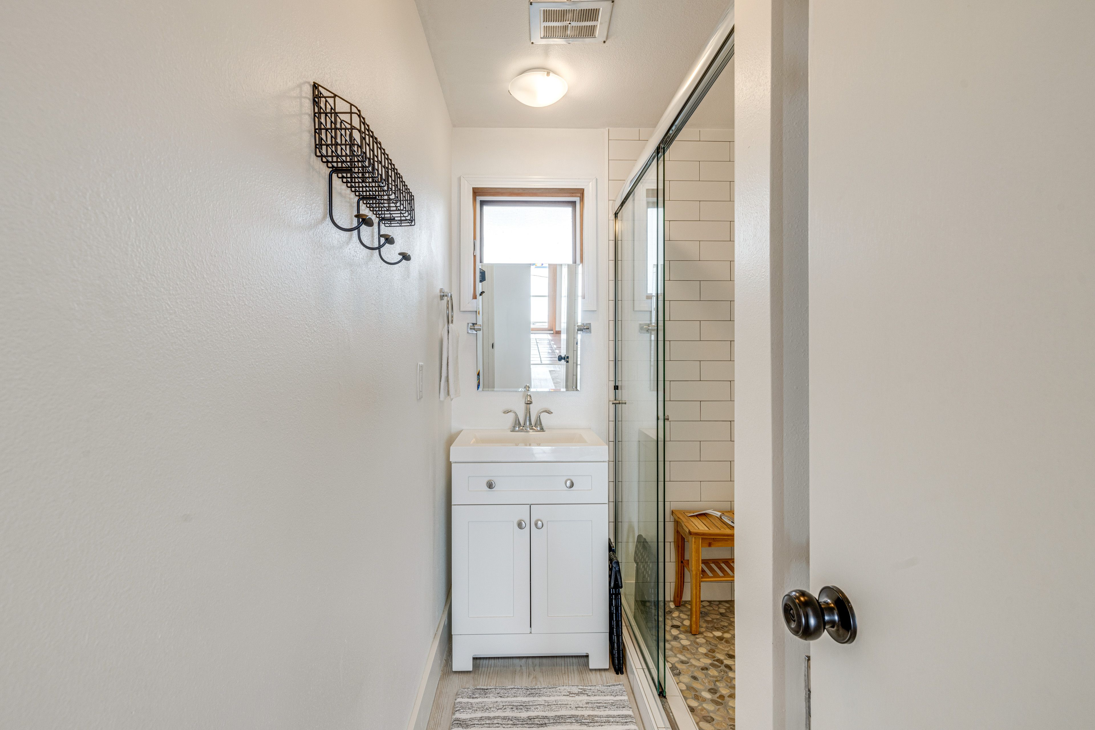 Full Bathroom | Main Floor