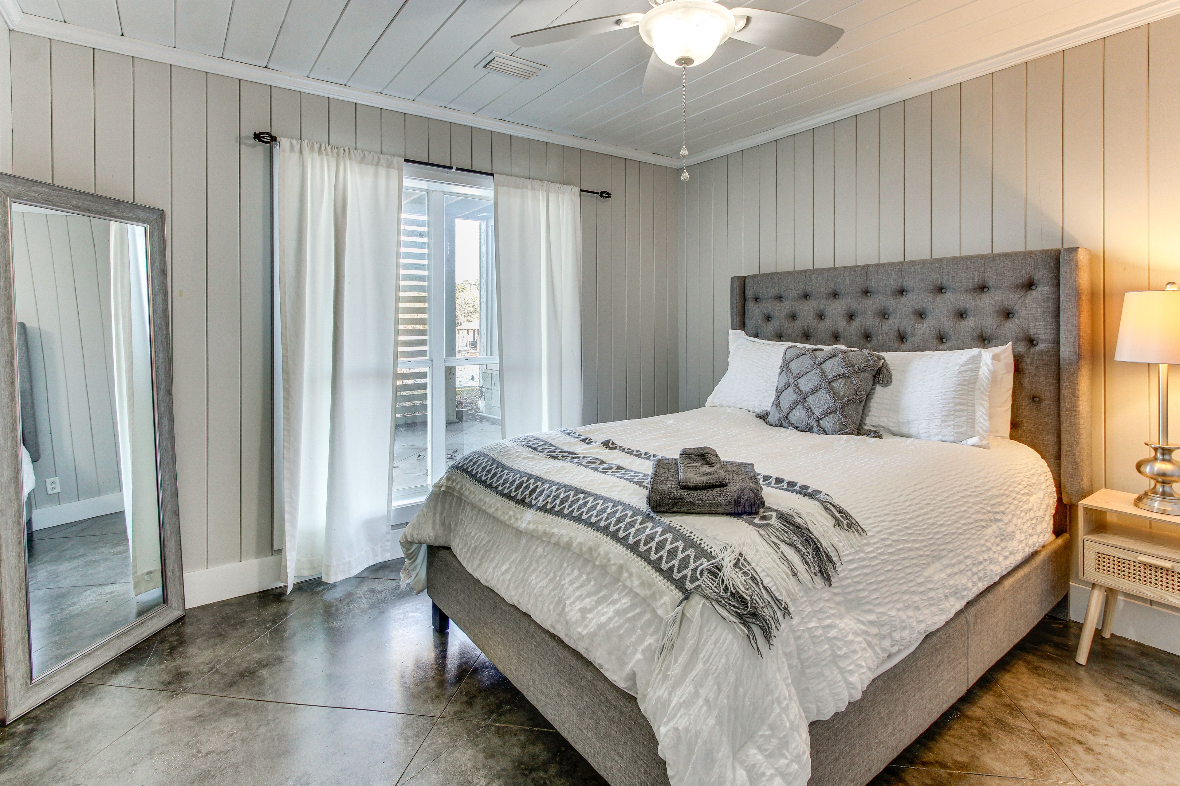Bedroom 2 | Lower Level | Queen Bed