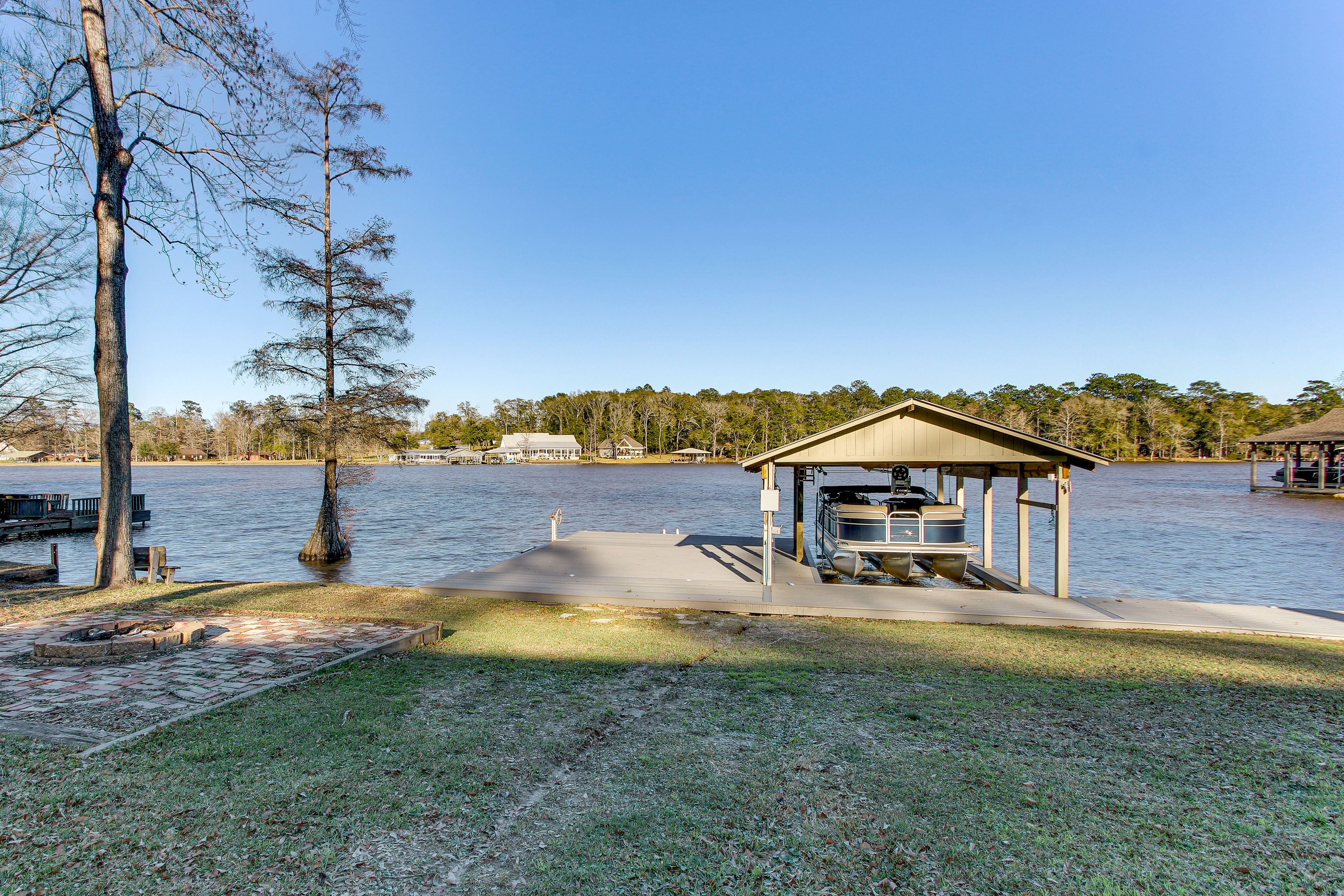 Lake Access On-Site | Private Boat Dock