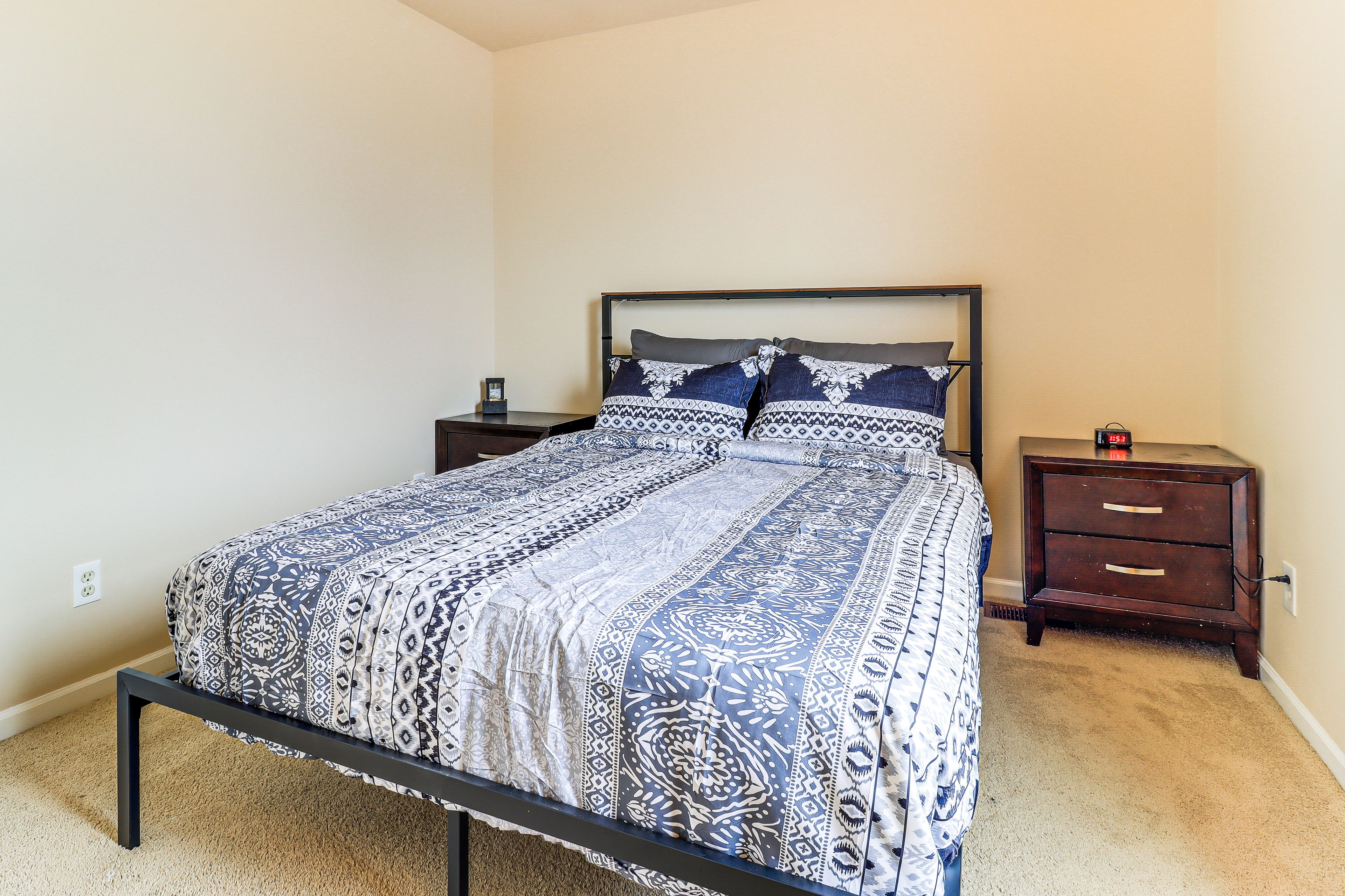 Bedroom 3 | Queen Bed | 2nd Floor
