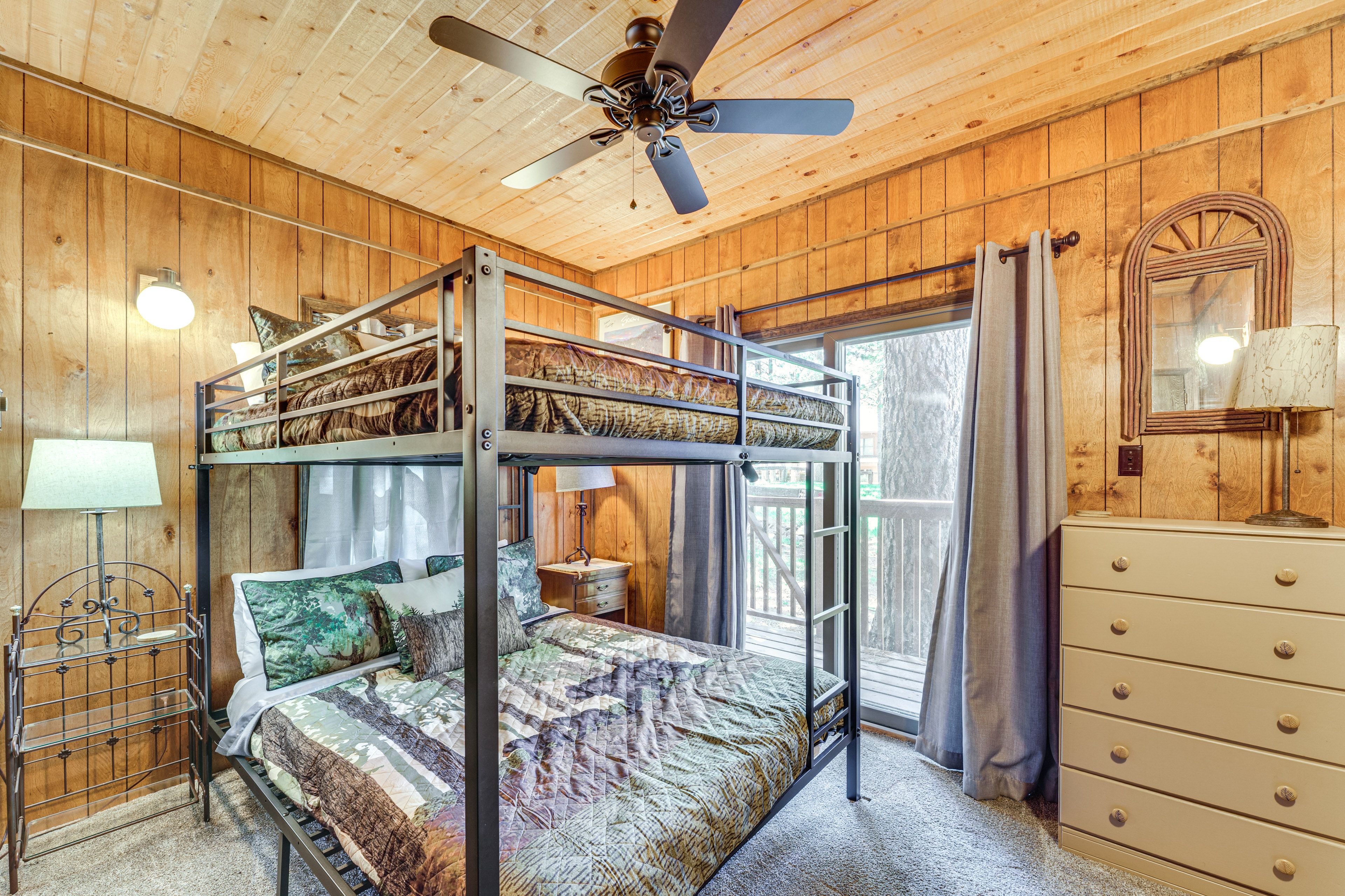 Bedroom 2 | Queen Bunk Bed