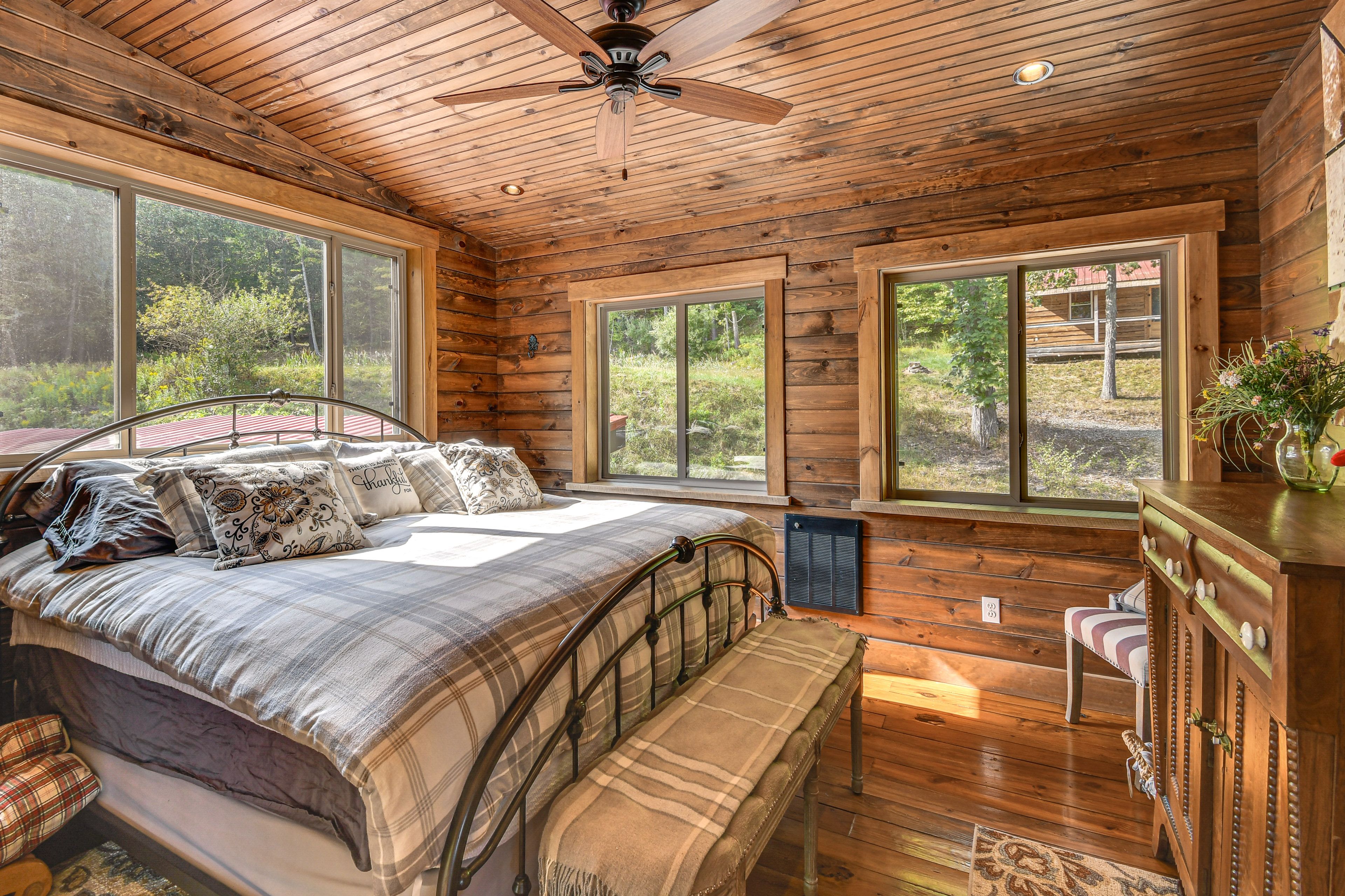 Bedroom 3 | King Bed | 2nd Floor