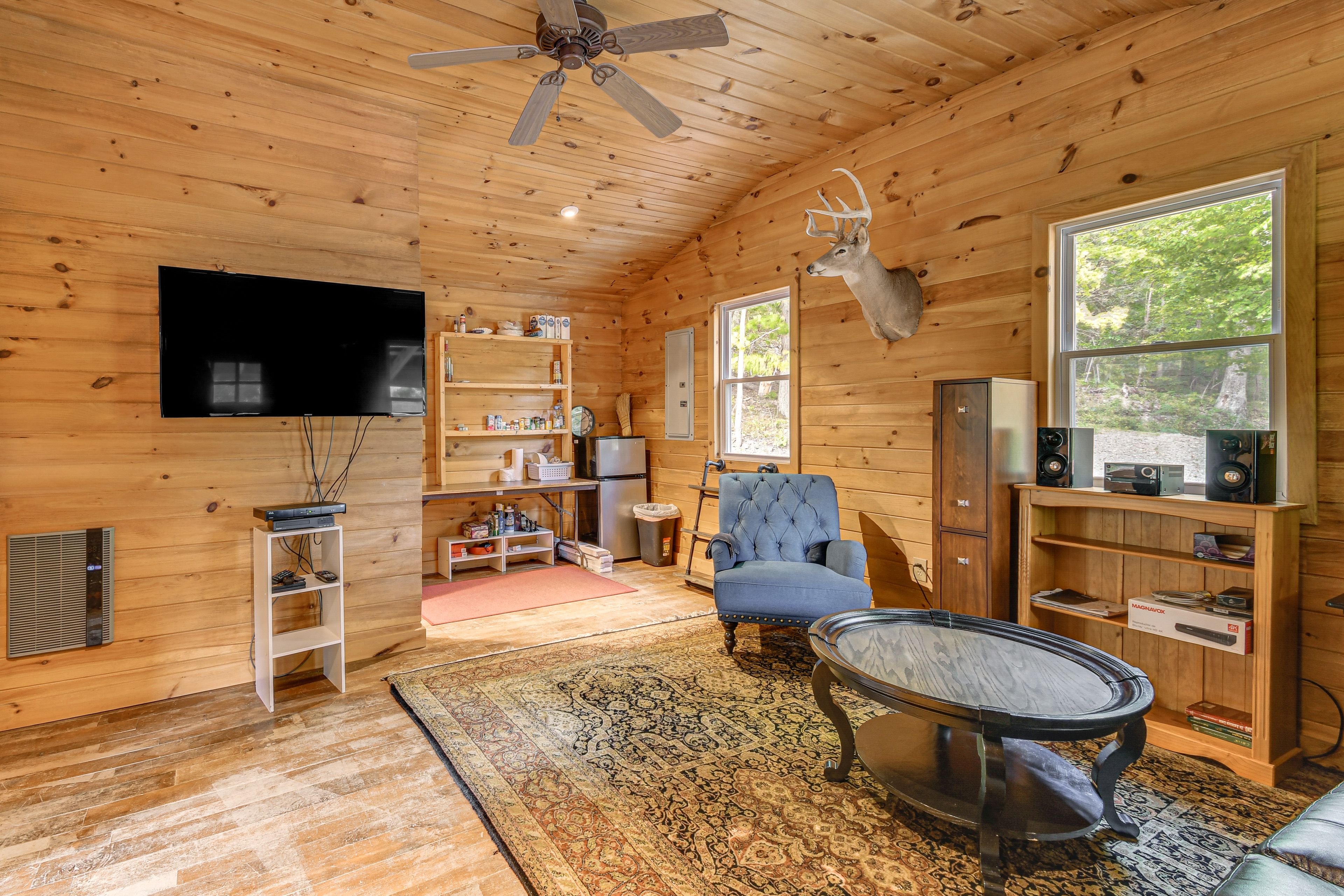 Living Area | Smart TV | Electric Heating | Single Story