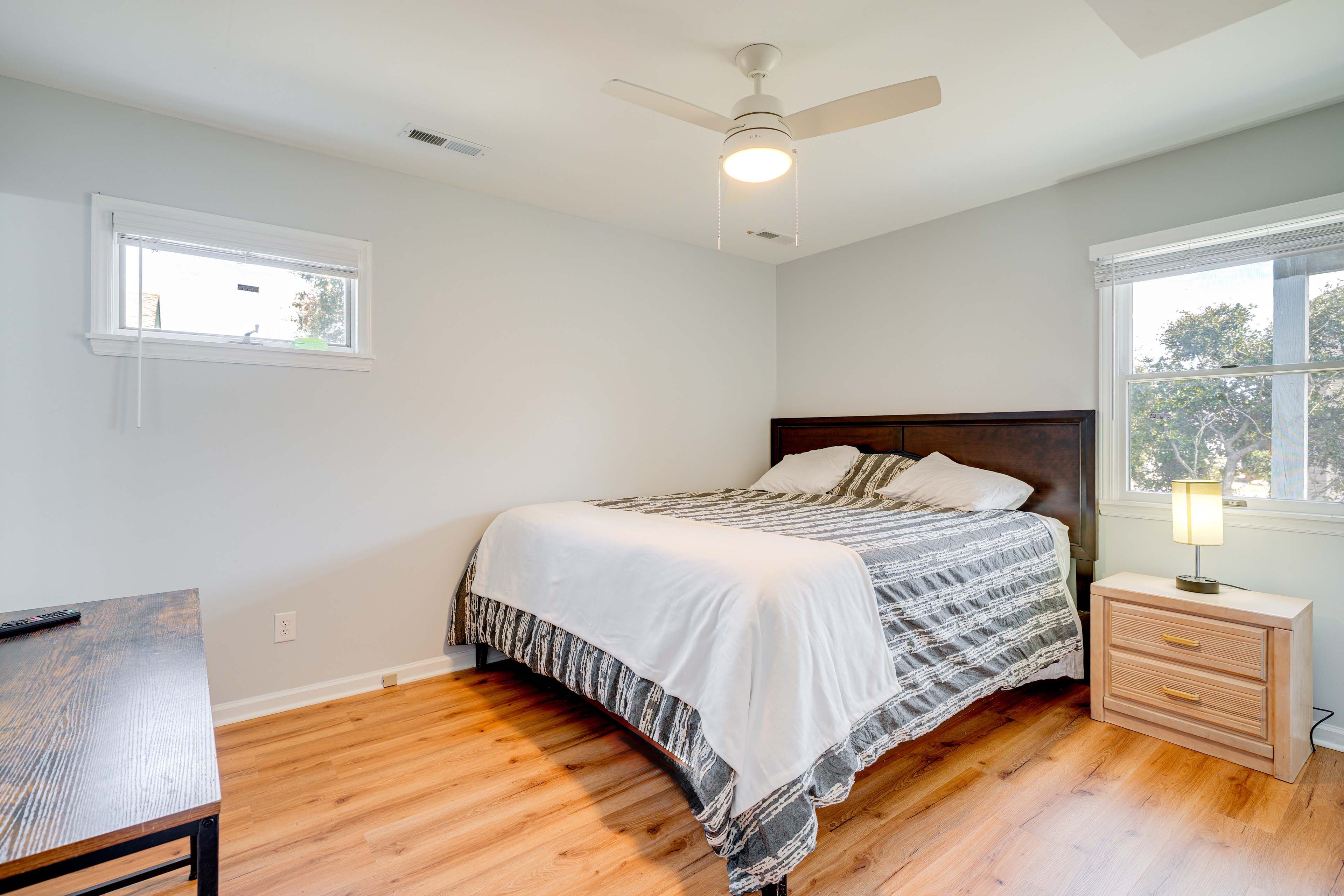 Bedroom 1 | Main Level | King Bed | Linens Provided | Smart TV
